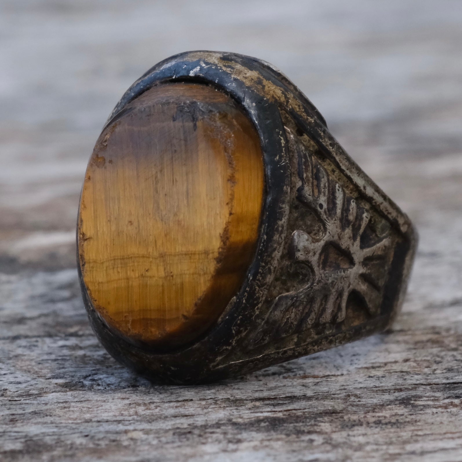 Vintage Sterling Tigers Eye Thunderbird Ring 7.5