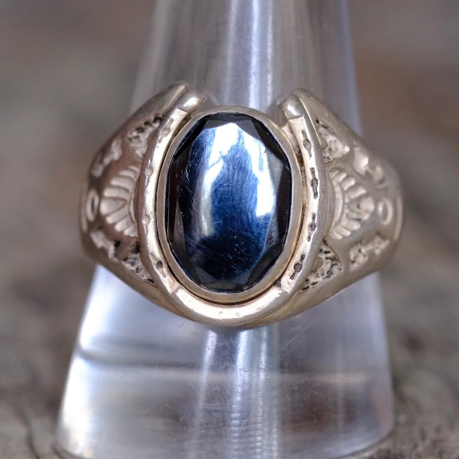Vintage Sterling Hematite Lucky Horseshoe Ring 11.25