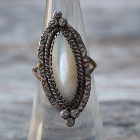 Vintage Sterling Mother Of Pearl Ring 5.75