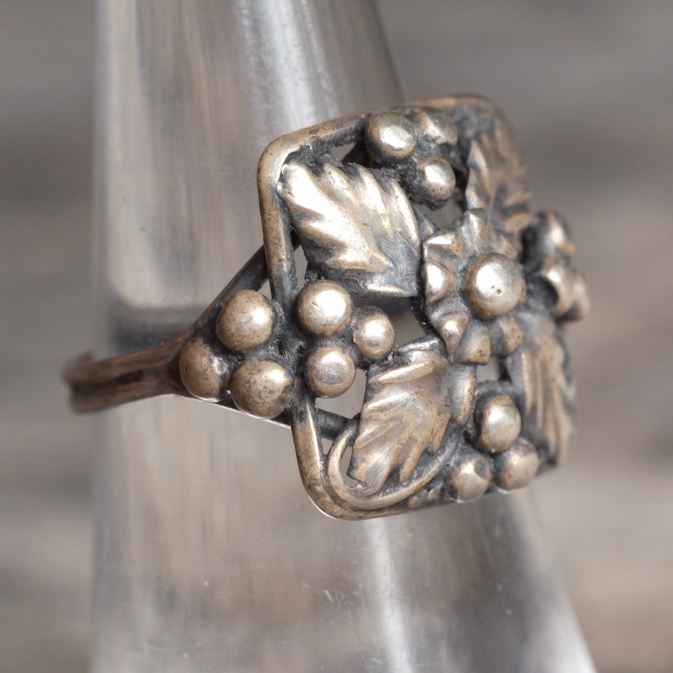 Vintage Sterling Silver Leaf Ring 6.25