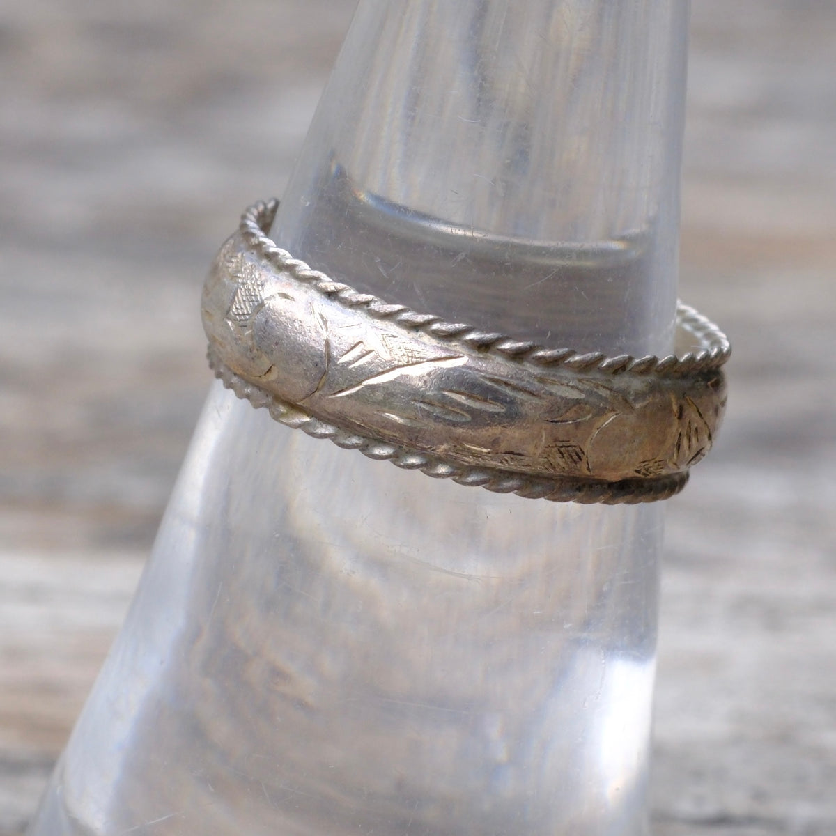 Vintage Sterling Scroll Band Ring 6.75