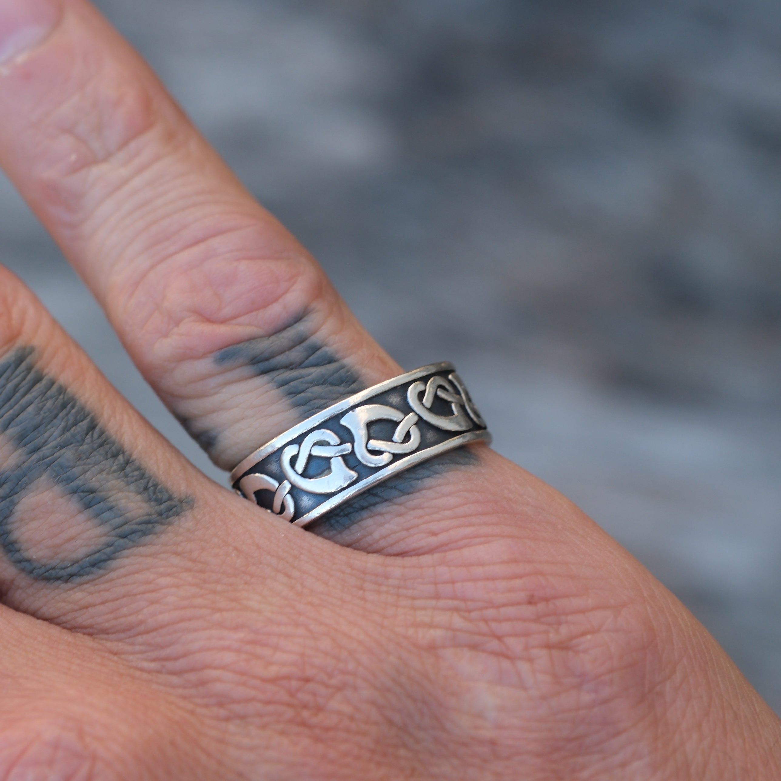 Vintage Sterling Silver Band Ring 7.5