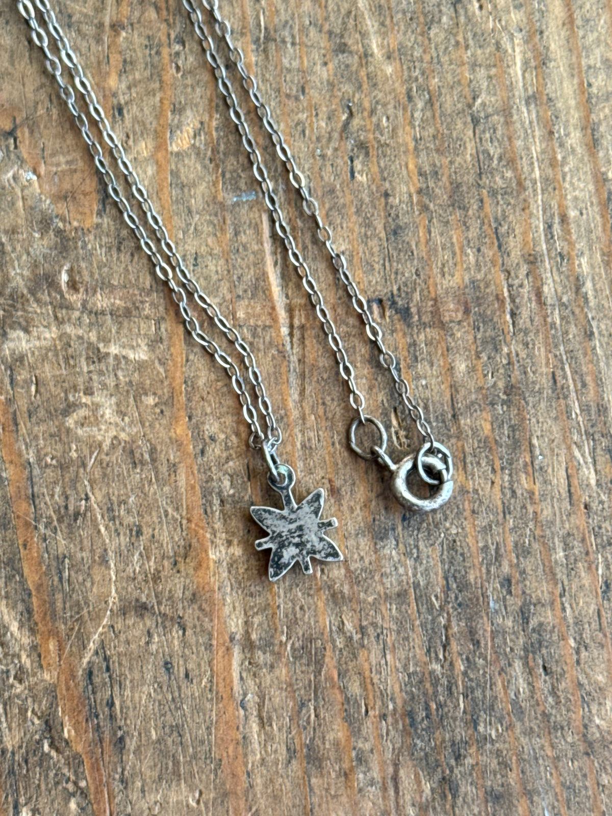 Vintage Sterling Silver Green Enamel Flower Necklace