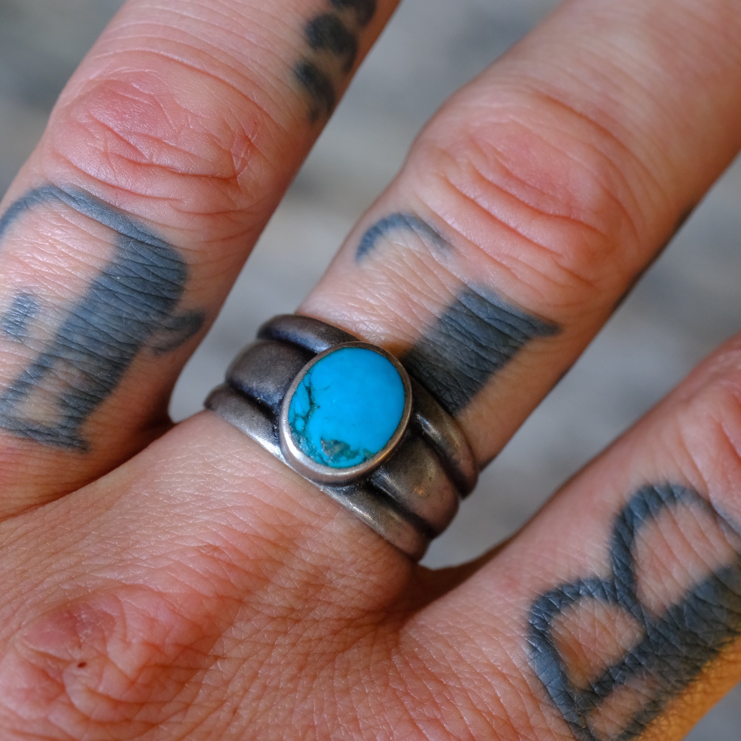 Vintage Sterling Turquoise Thick Band Ring 10