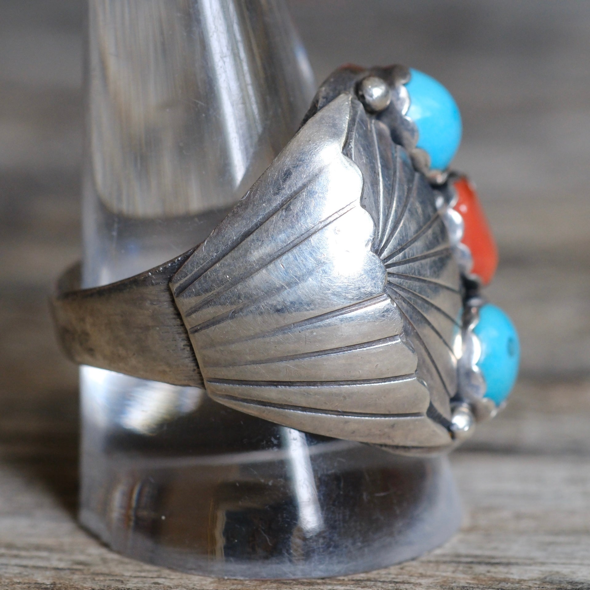 Vintage Sterling Turquoise and Coral Ribbed Band Ring 11.75
