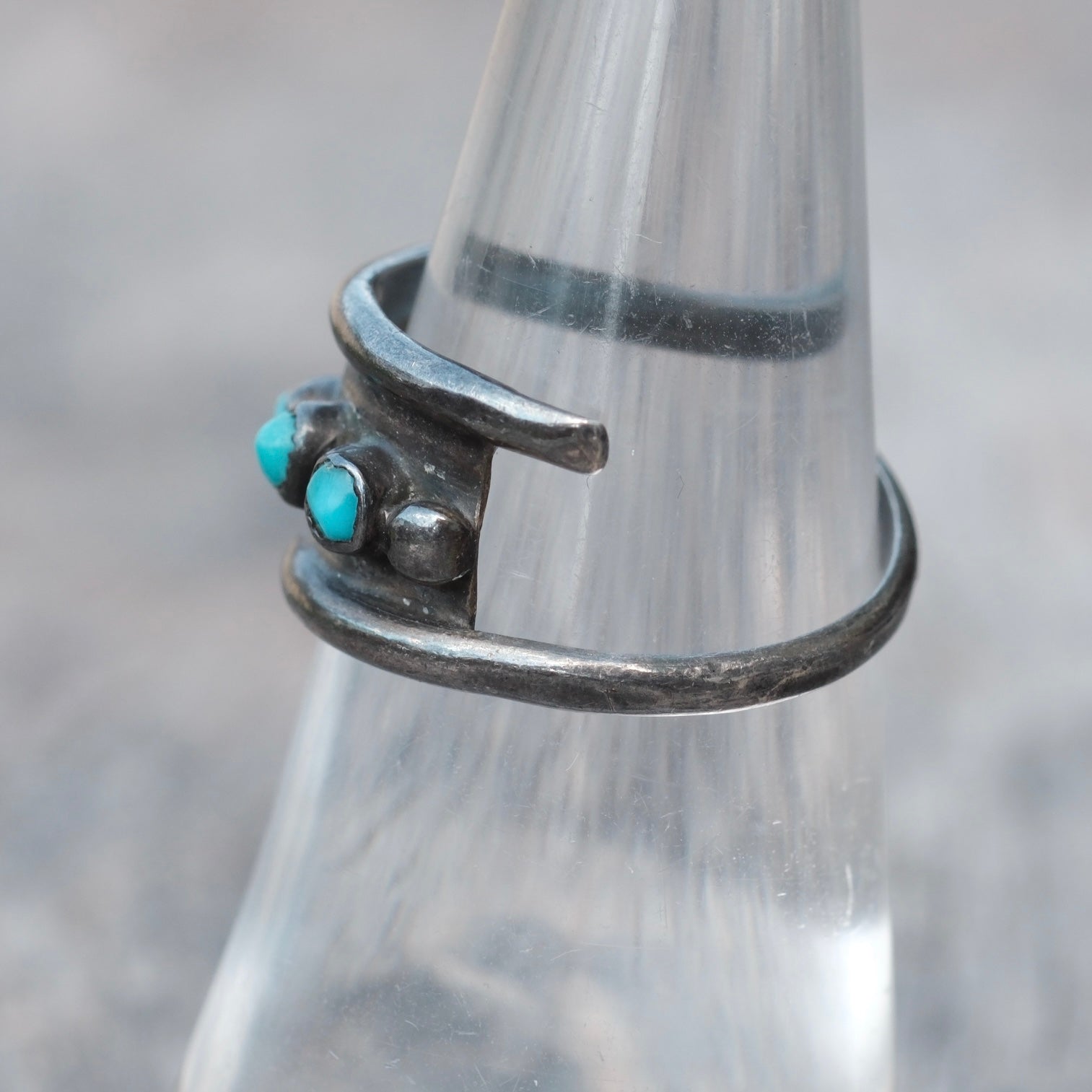 Vintage Sterling Snake Eye Turquoise Ring 6.5