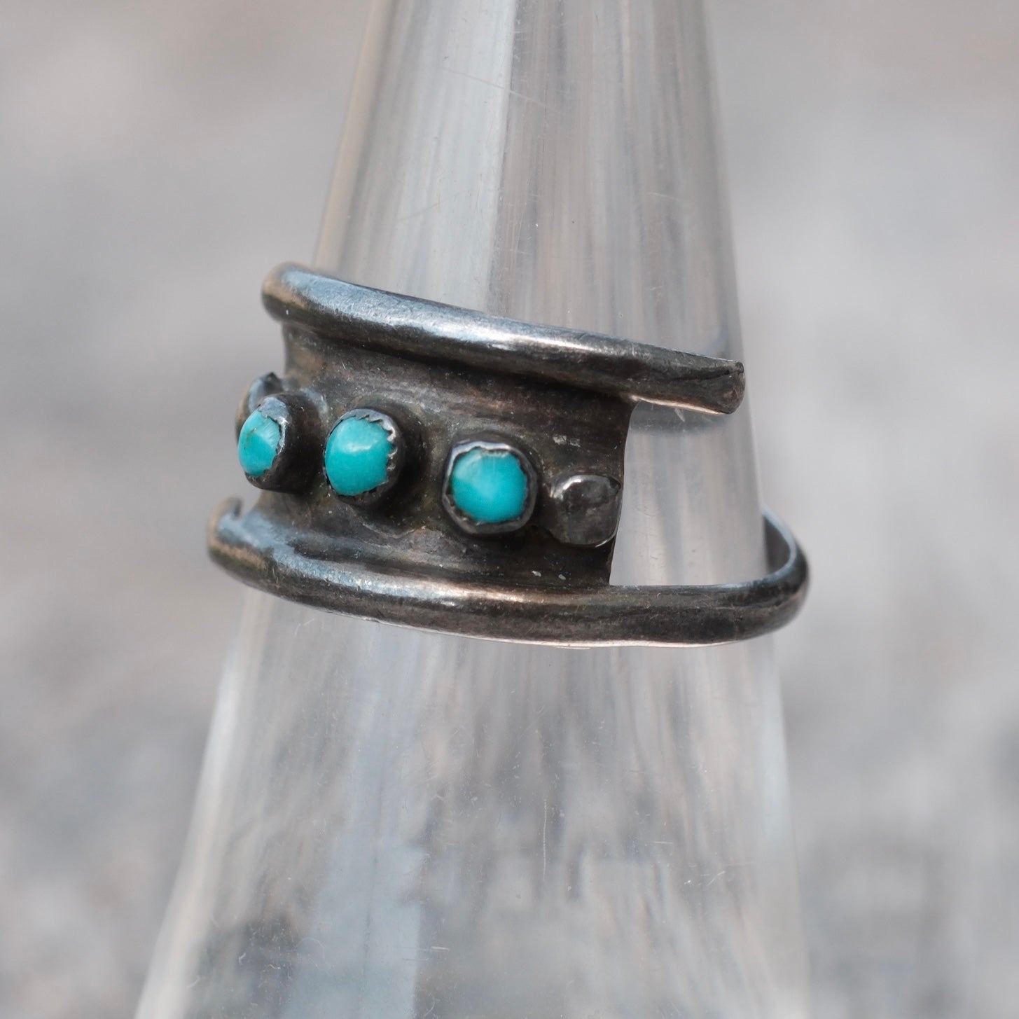 Vintage Sterling Snake Eye Turquoise Ring 6.5