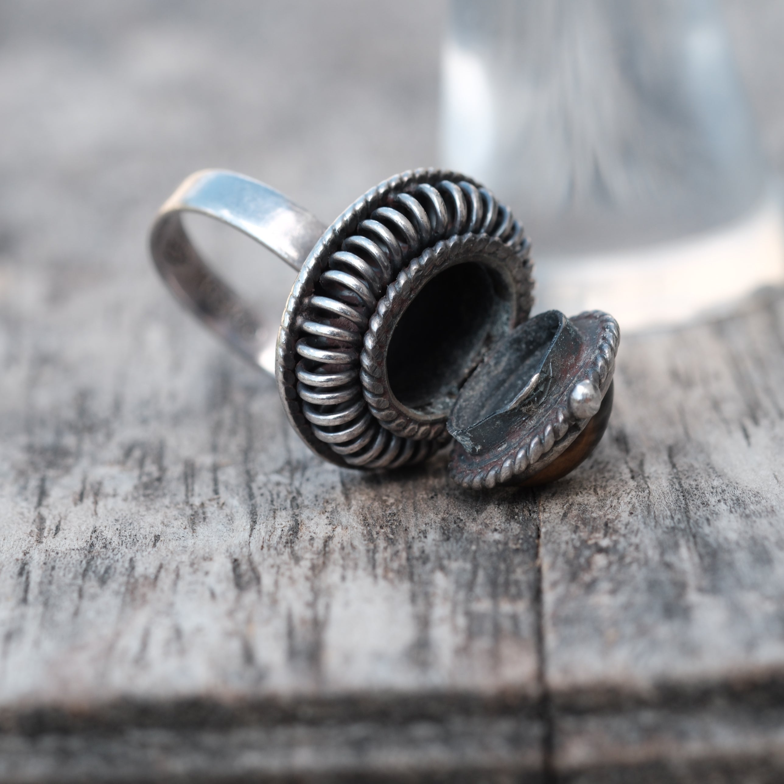 Vintage Sterling Tigers Eye Poison Ring 7