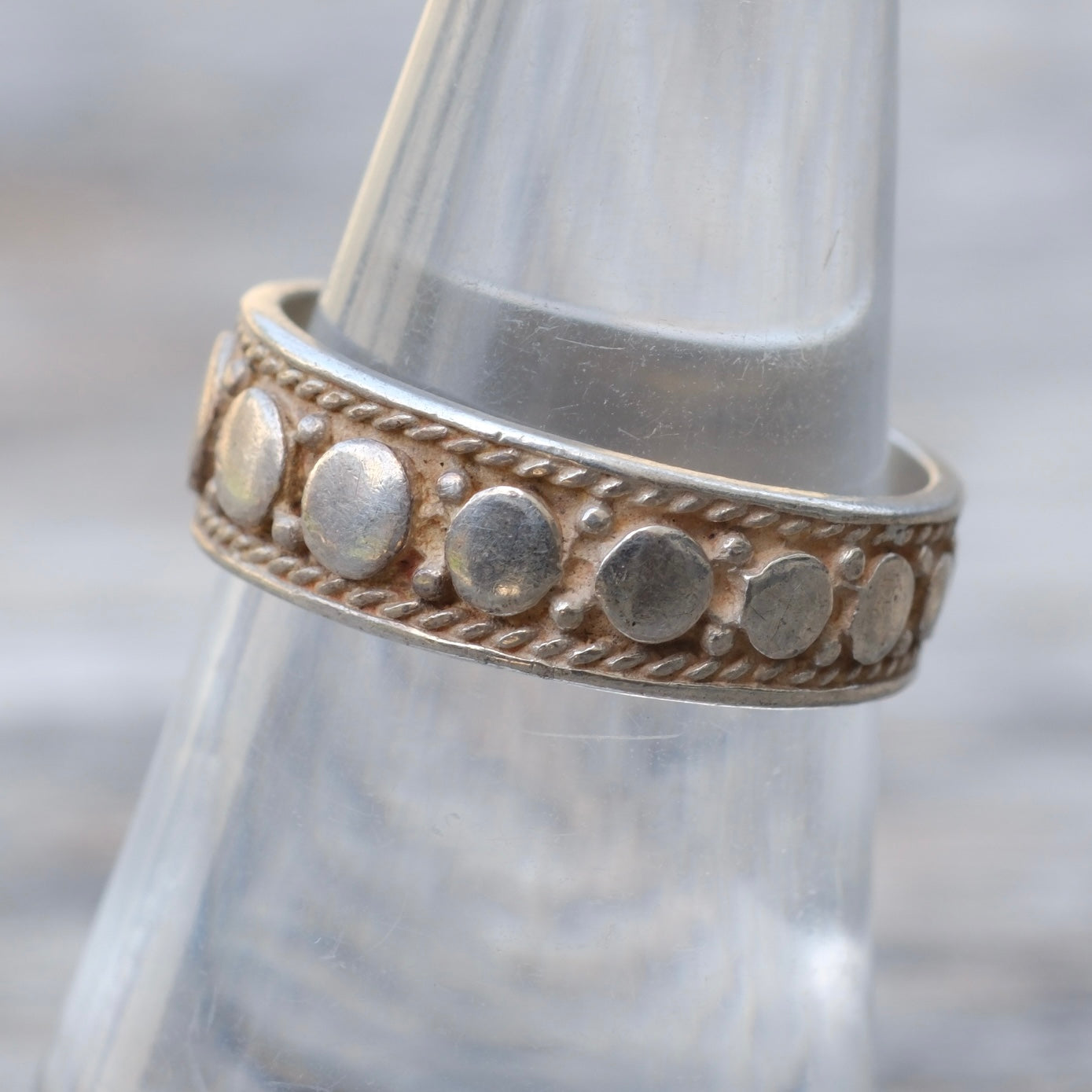 Vintage Sterling Dot Pattern Band Ring 7.5