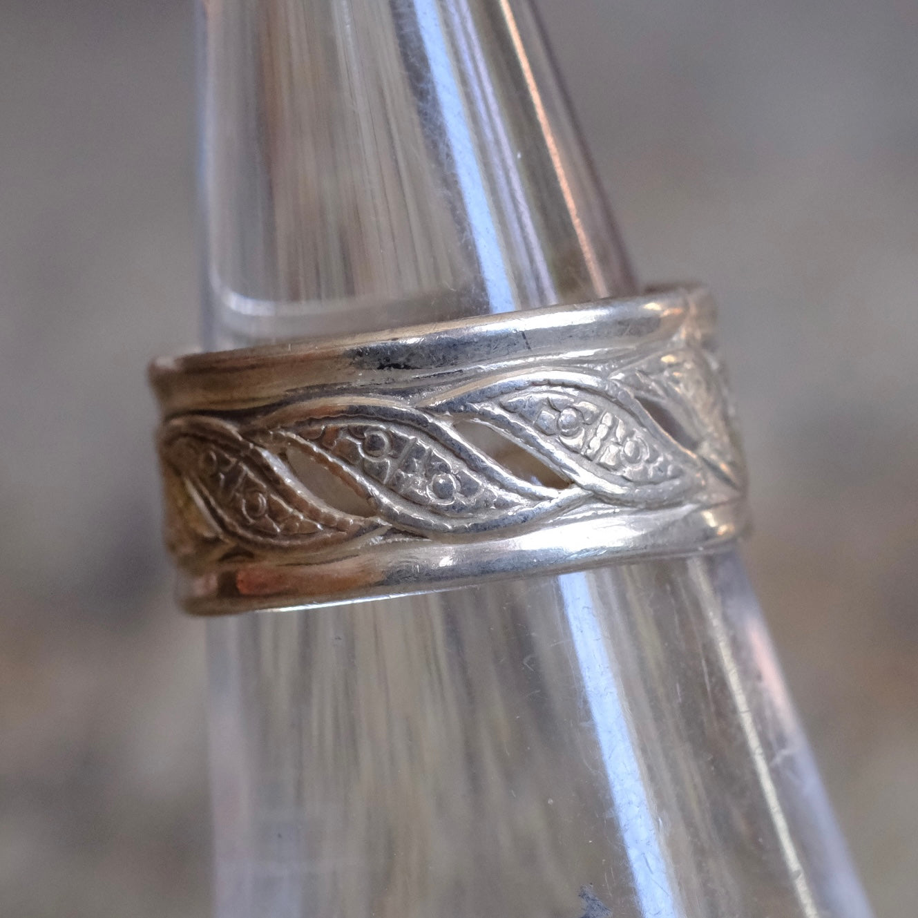 Vintage Sterling Silver Band Ring 6