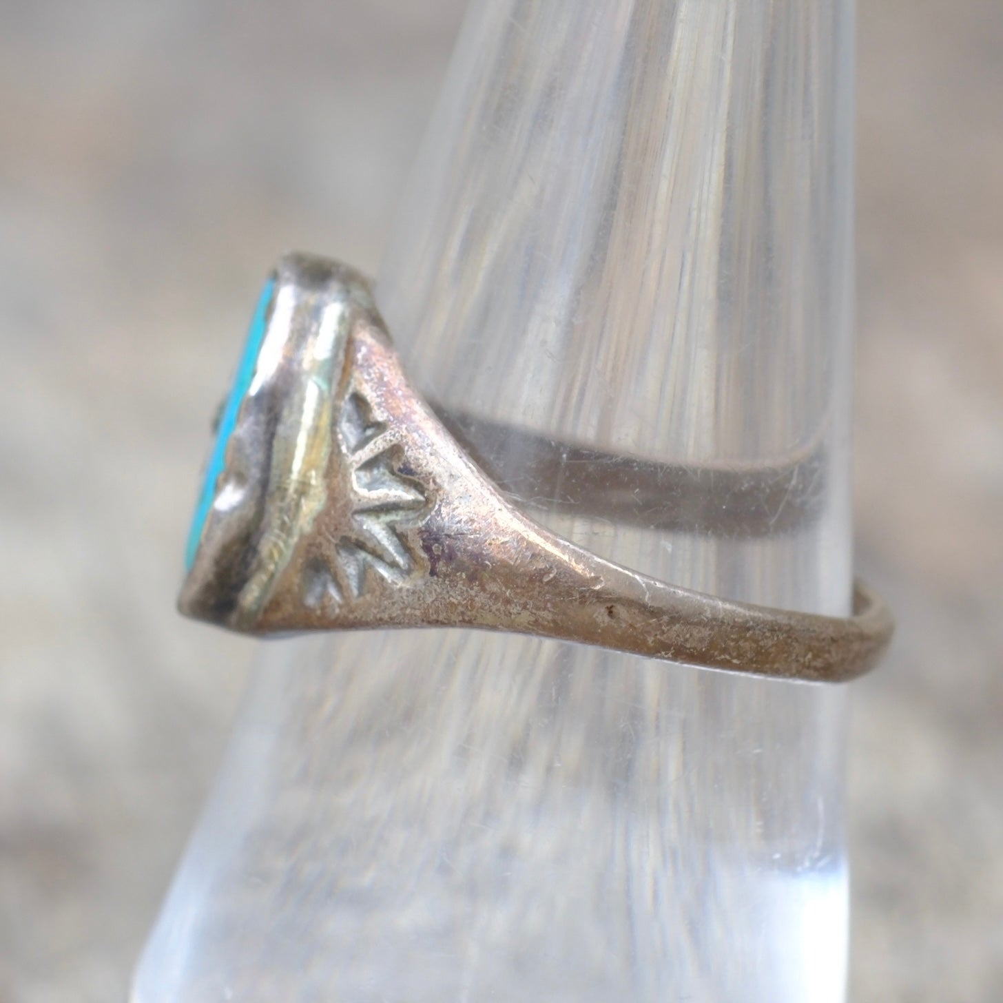 Vintage Sterling Turquoise Stamped Band Ring 7.5