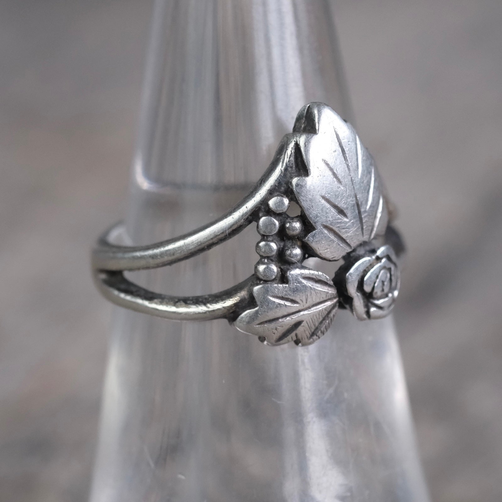 Vintage Sterling Silver Lead Ring 5.5