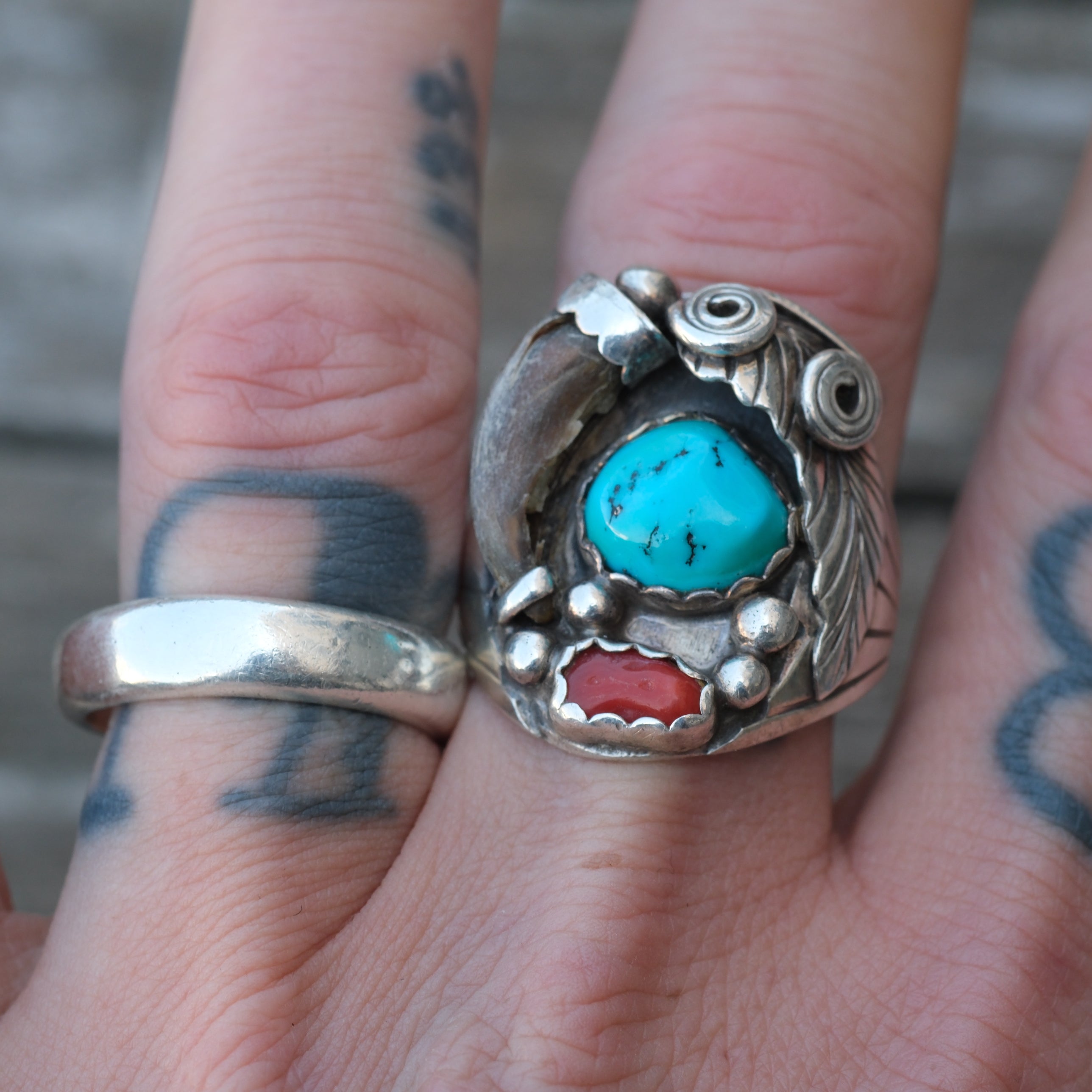 Vintage Sterling Turquoise and Coral Claw Ring 10.5