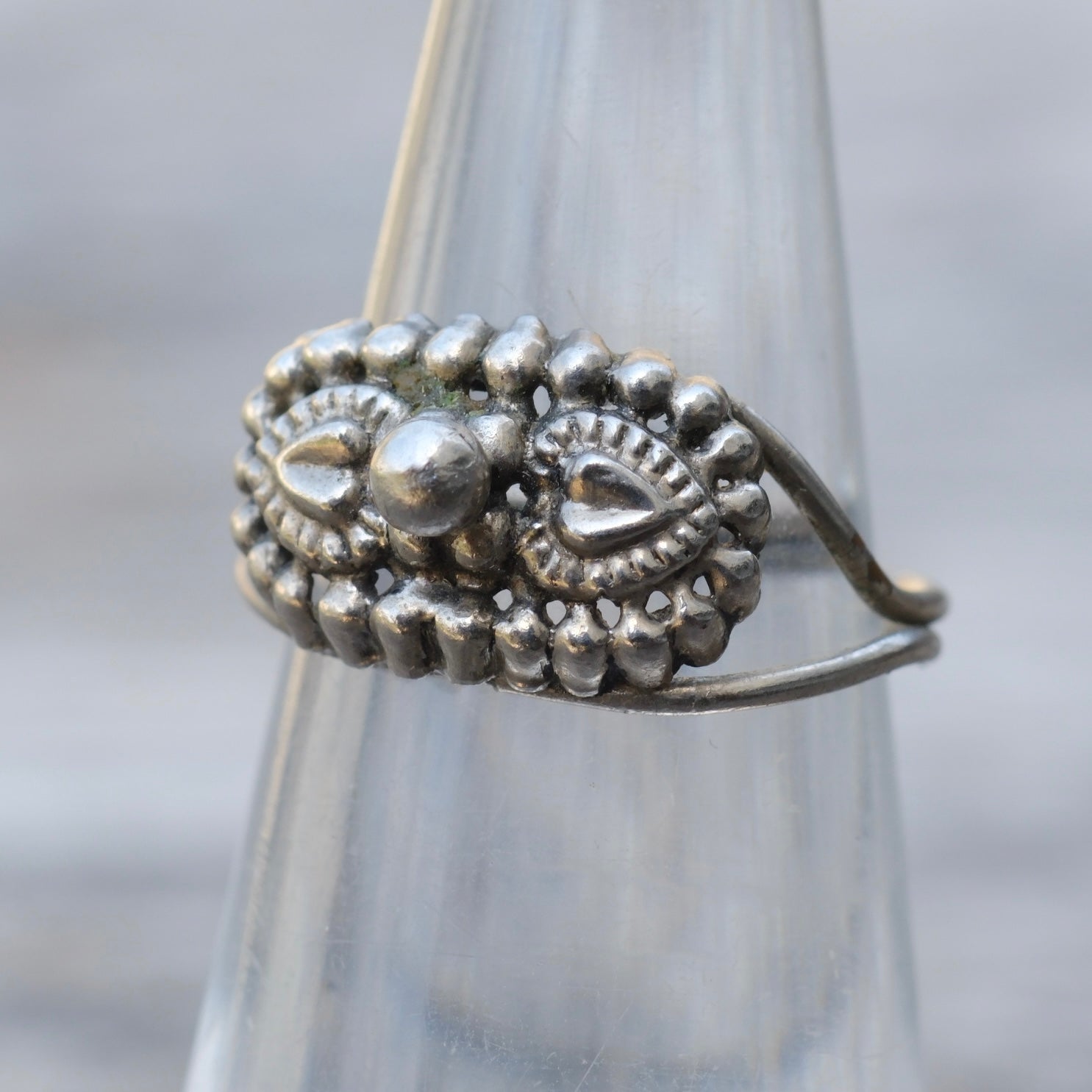 Vintage Sterling Orante Band Ring 4