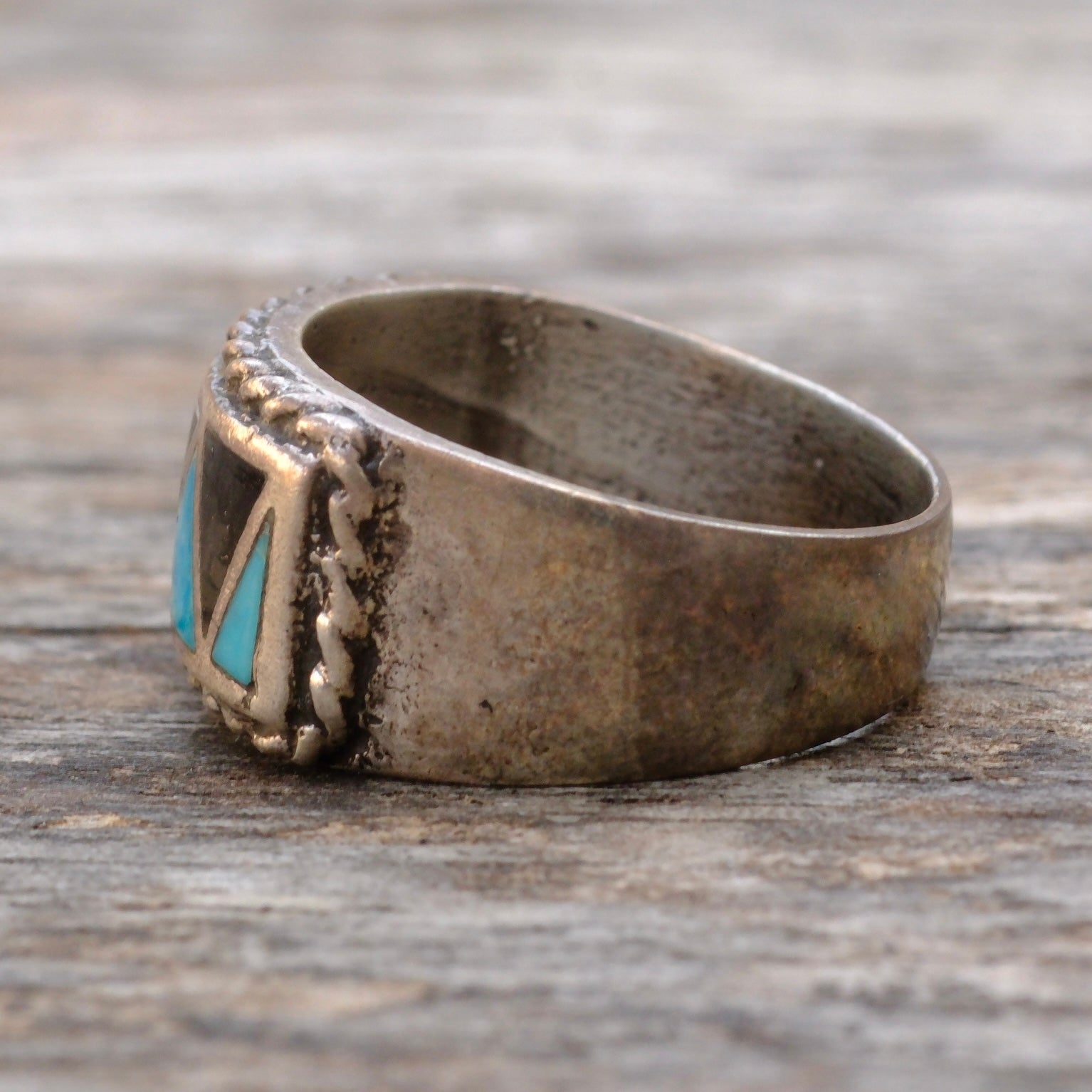 Vintage Sterling Onyx and Turquoise Inlay Band Ring 9.75