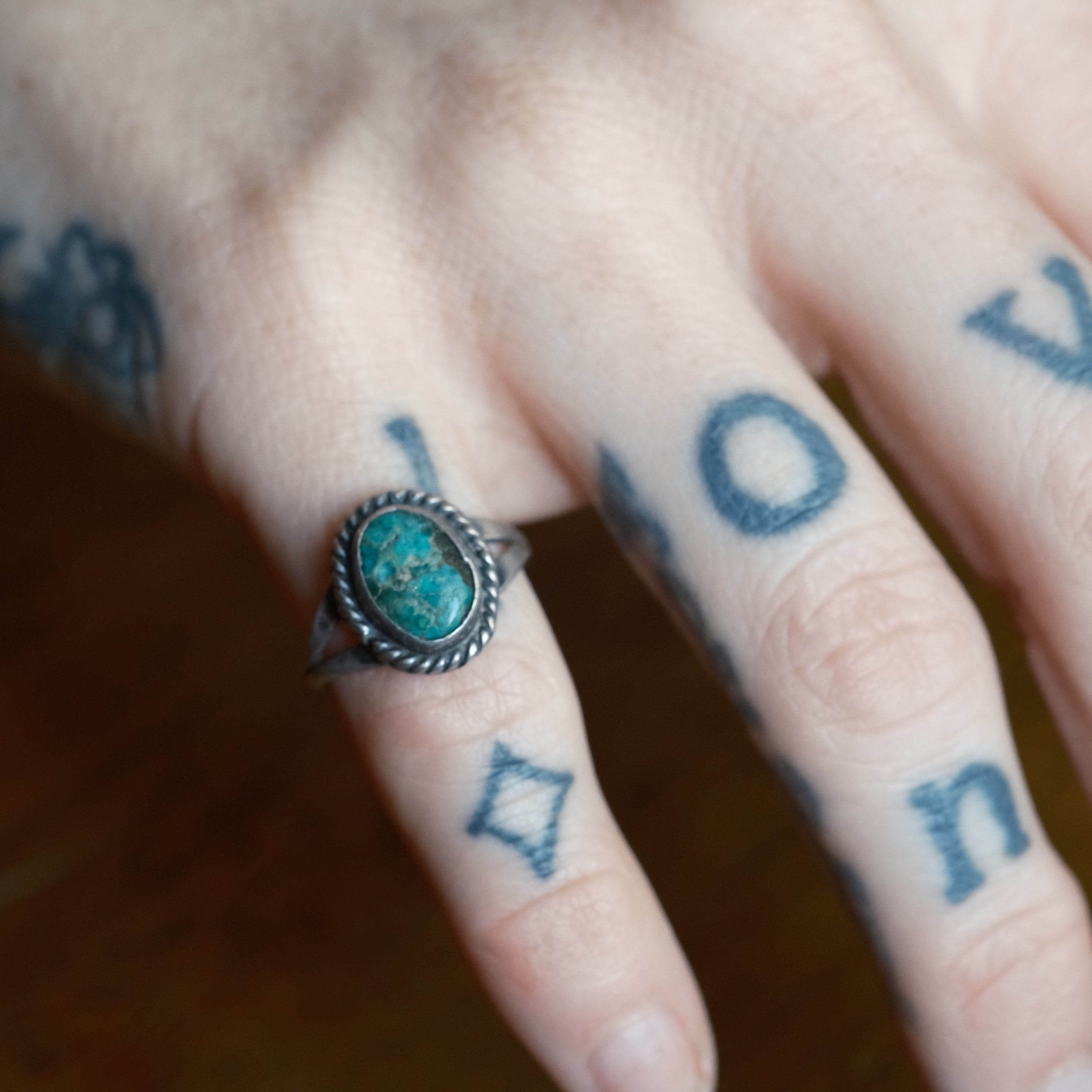 Vintage Sterling Turquoise Roper Ring 4.5