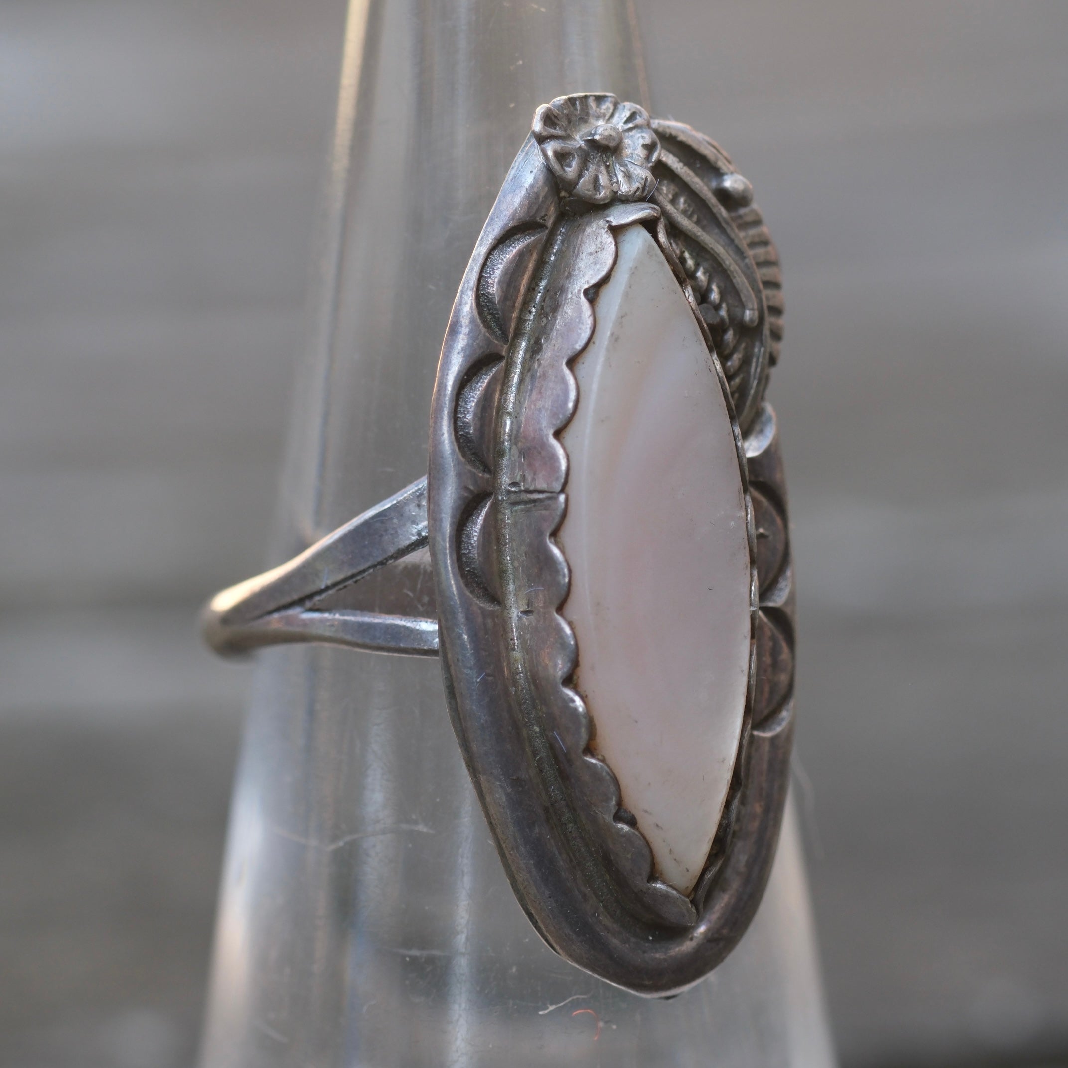 Vintage Sterling Mother Of Pearl Feather Ring 5.75