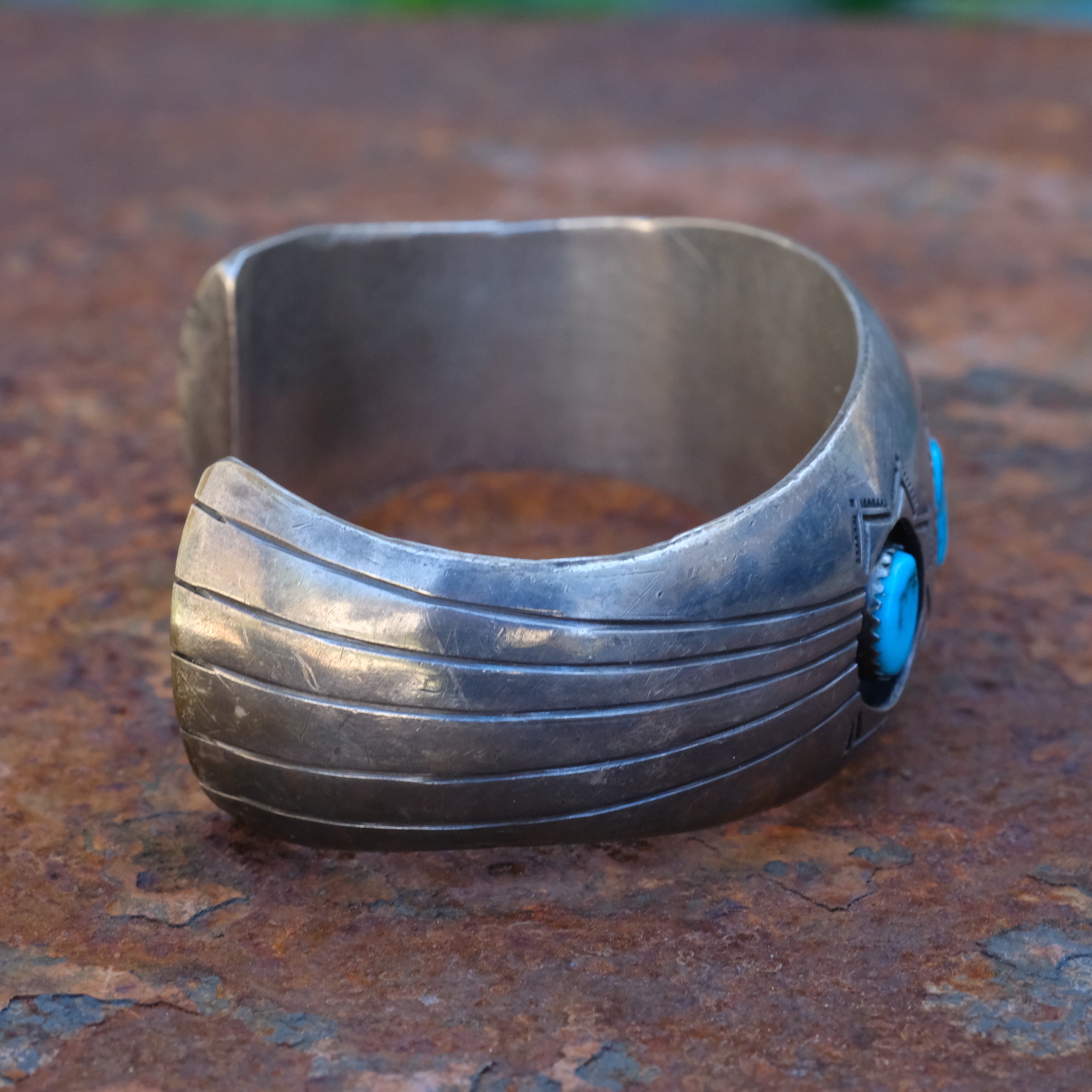 Vintage Sterling 3-Stone Turquoise Shadowbox Cuff Bracelet