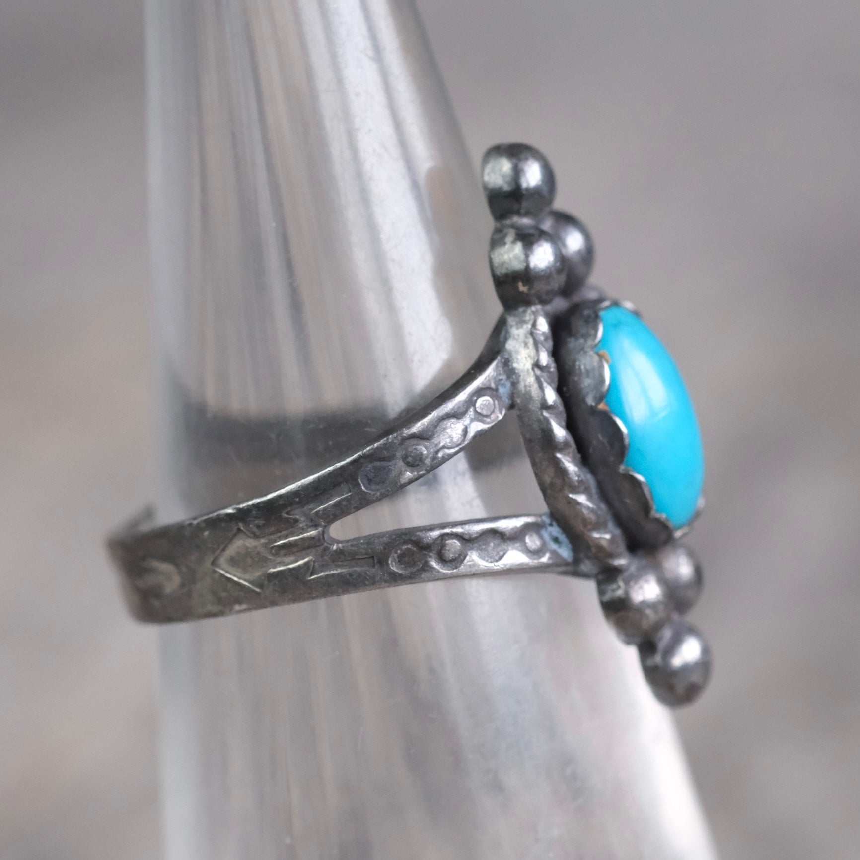 Vintage Sterling Turquoise Stamped Band Ring 5