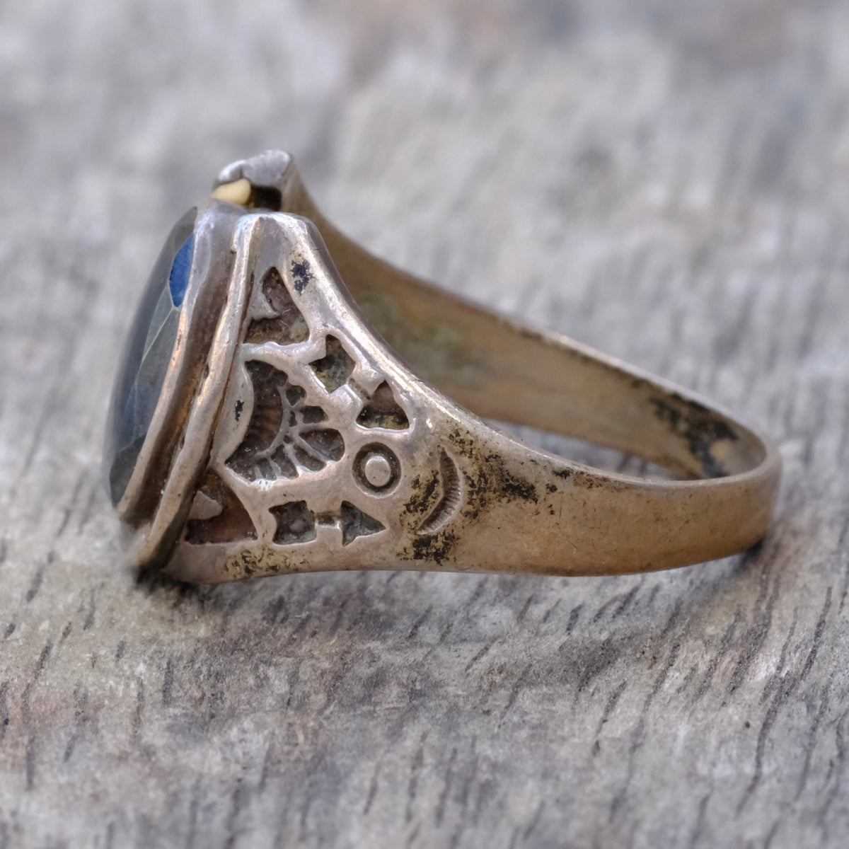 Vintage Sterling Hematite Horseshoe Ring 13.25