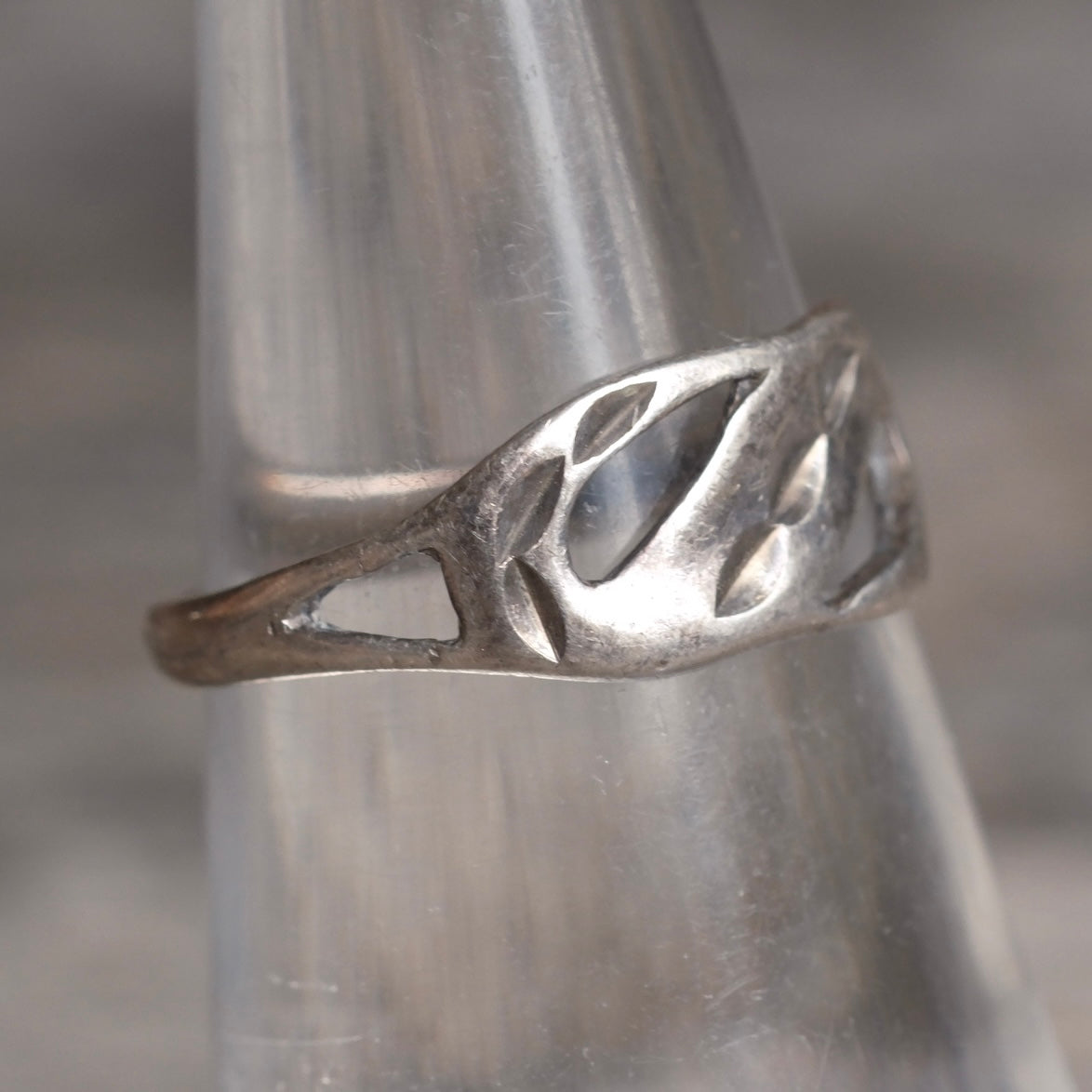 Vintage Sterling Silver Modernist Band Ring 5.75