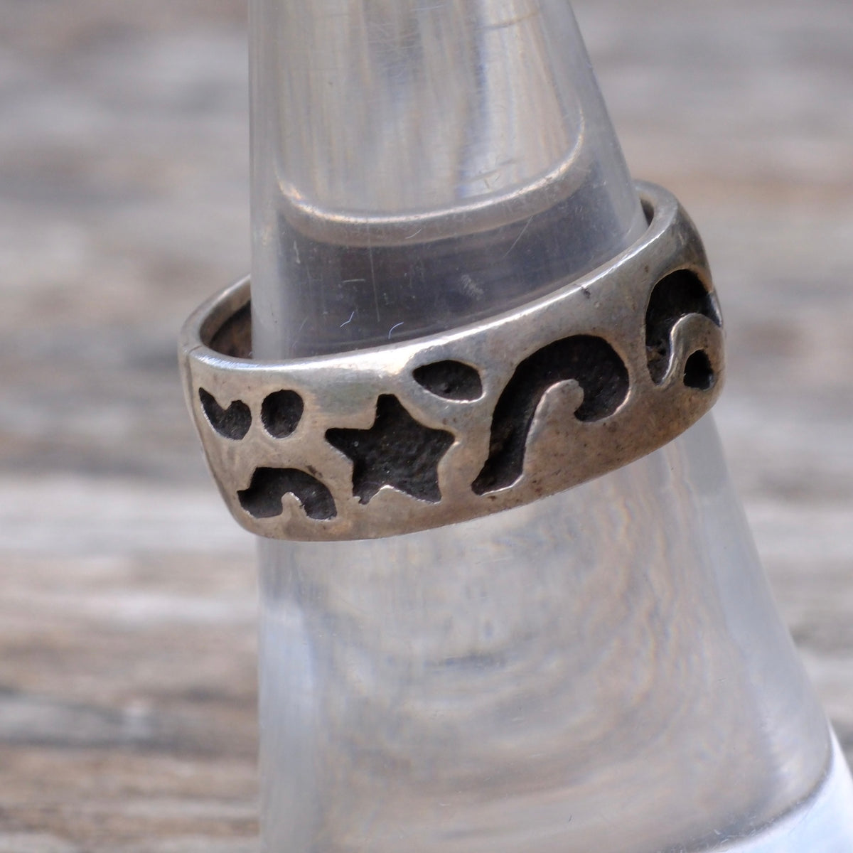 Vintage Sterling Stamped Band Ring 7.5
