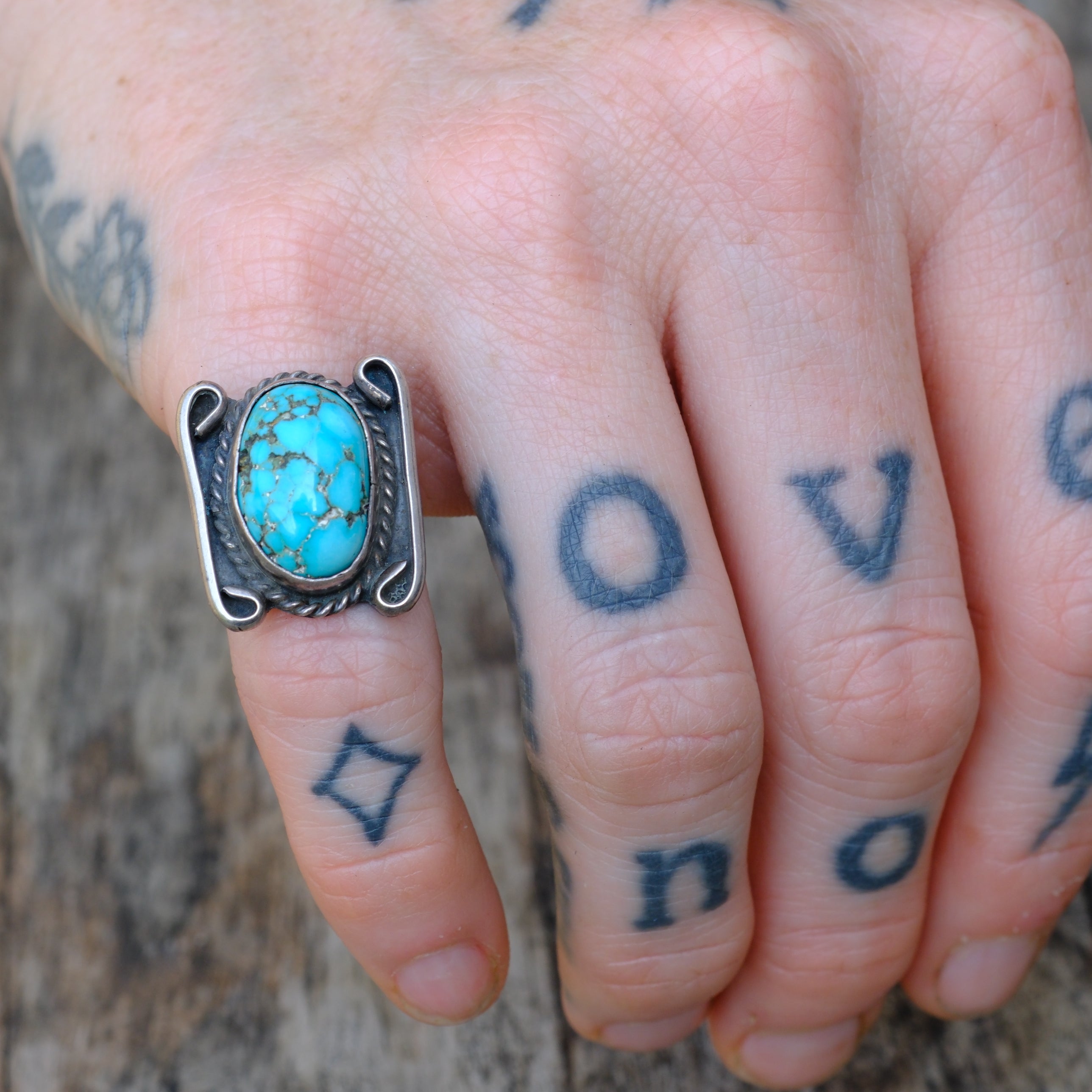 Vintage Sterling Turquoise Ring 4.25