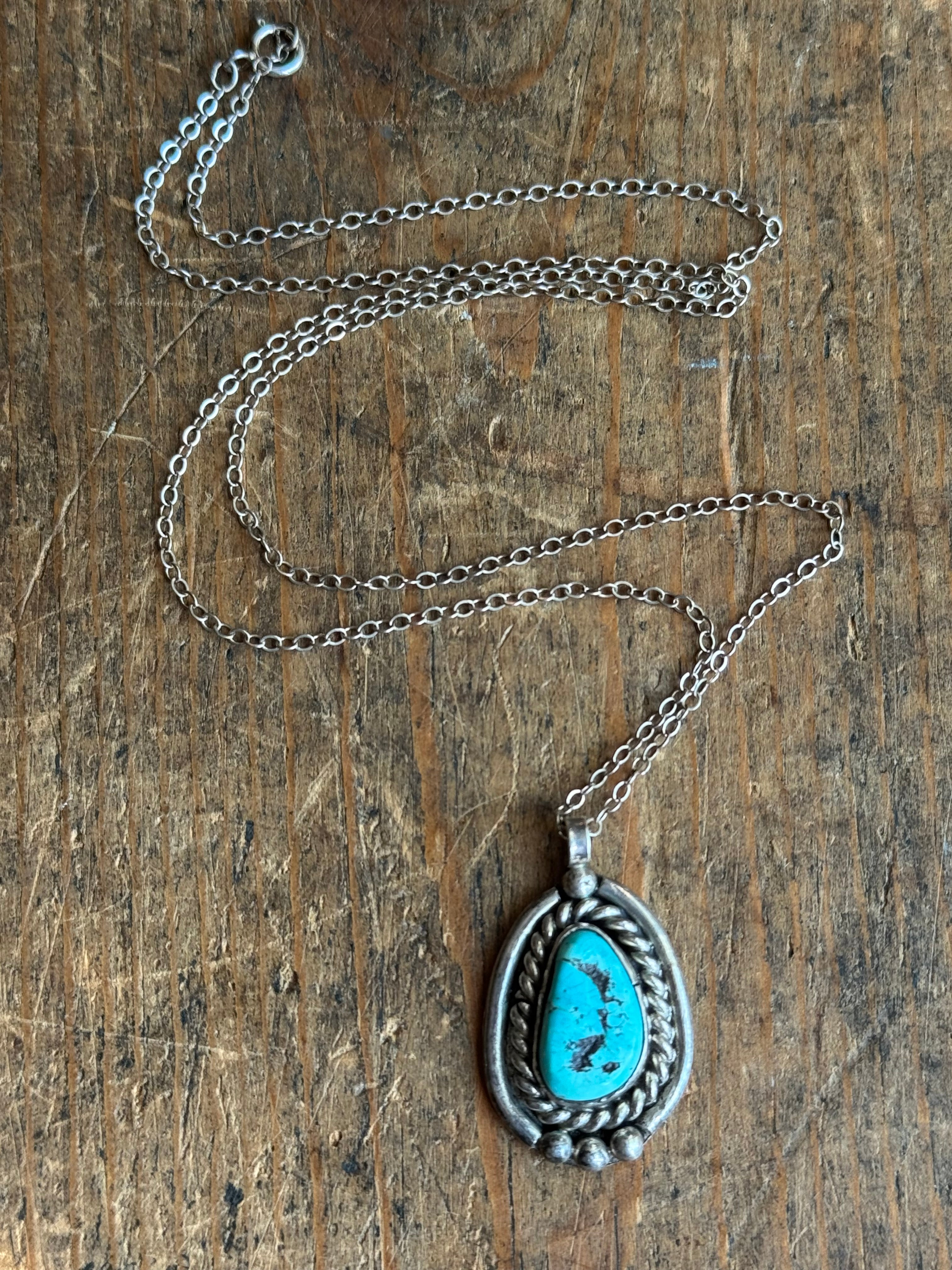 Vintage Sterling Silver Framed Turquoise 18" Necklace