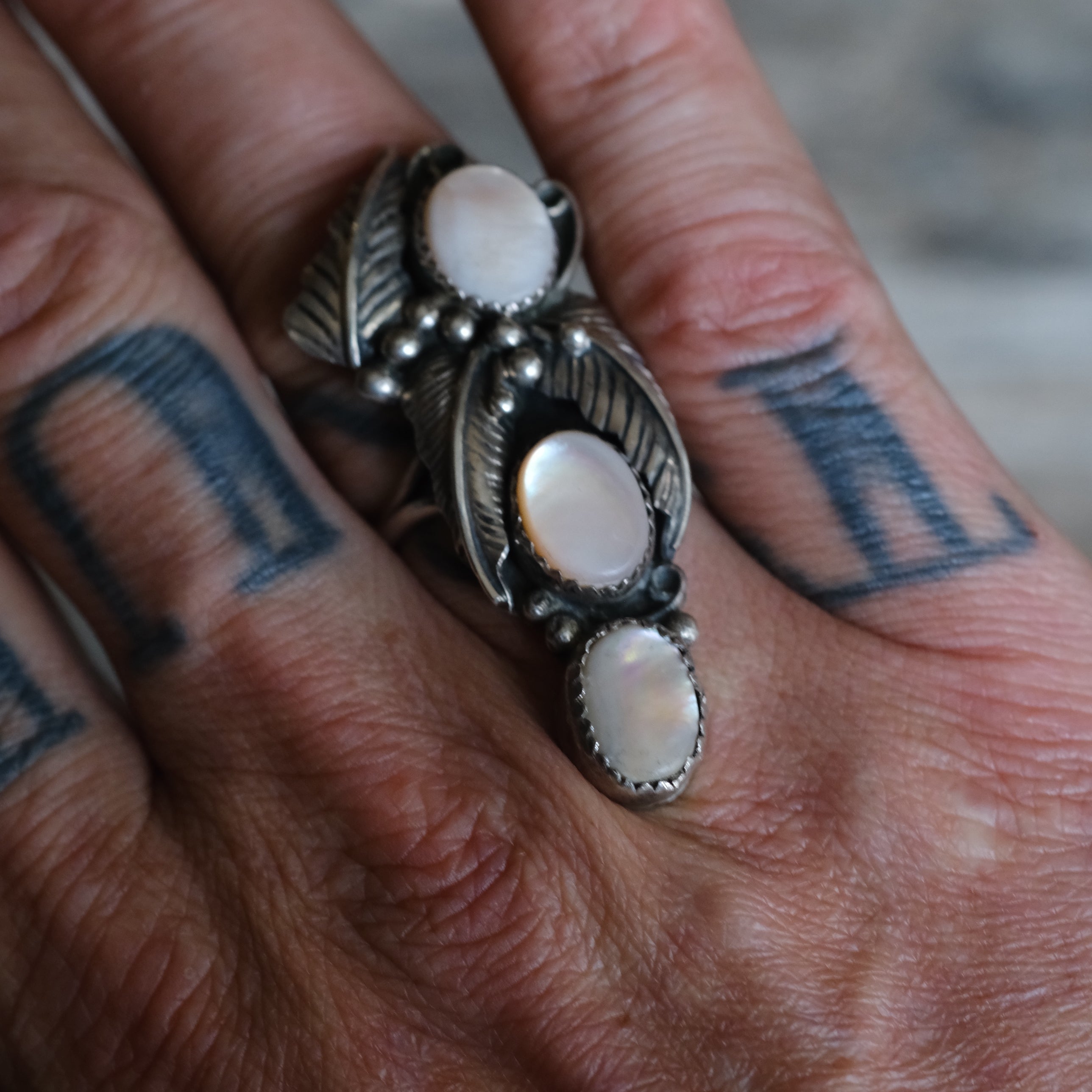 Huge Vintage Sterling 3- Stone Mother Of Pearl Feather Ring 9
