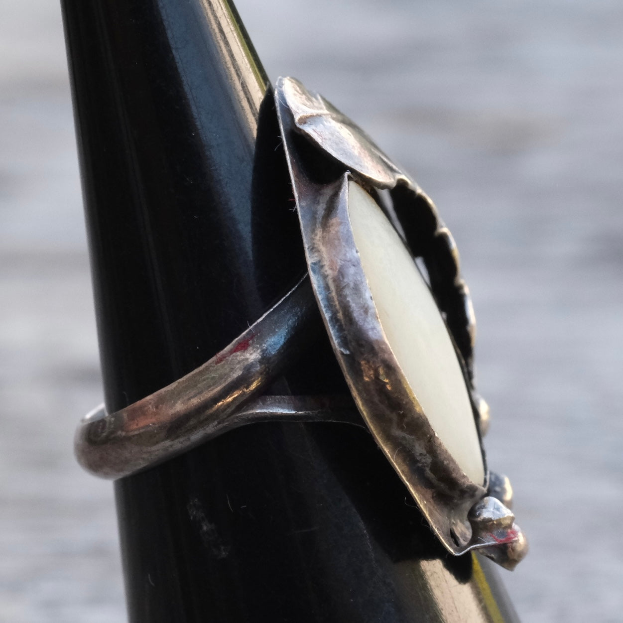 Vintage Sterling Mother Of Pearl Feather Ring 5