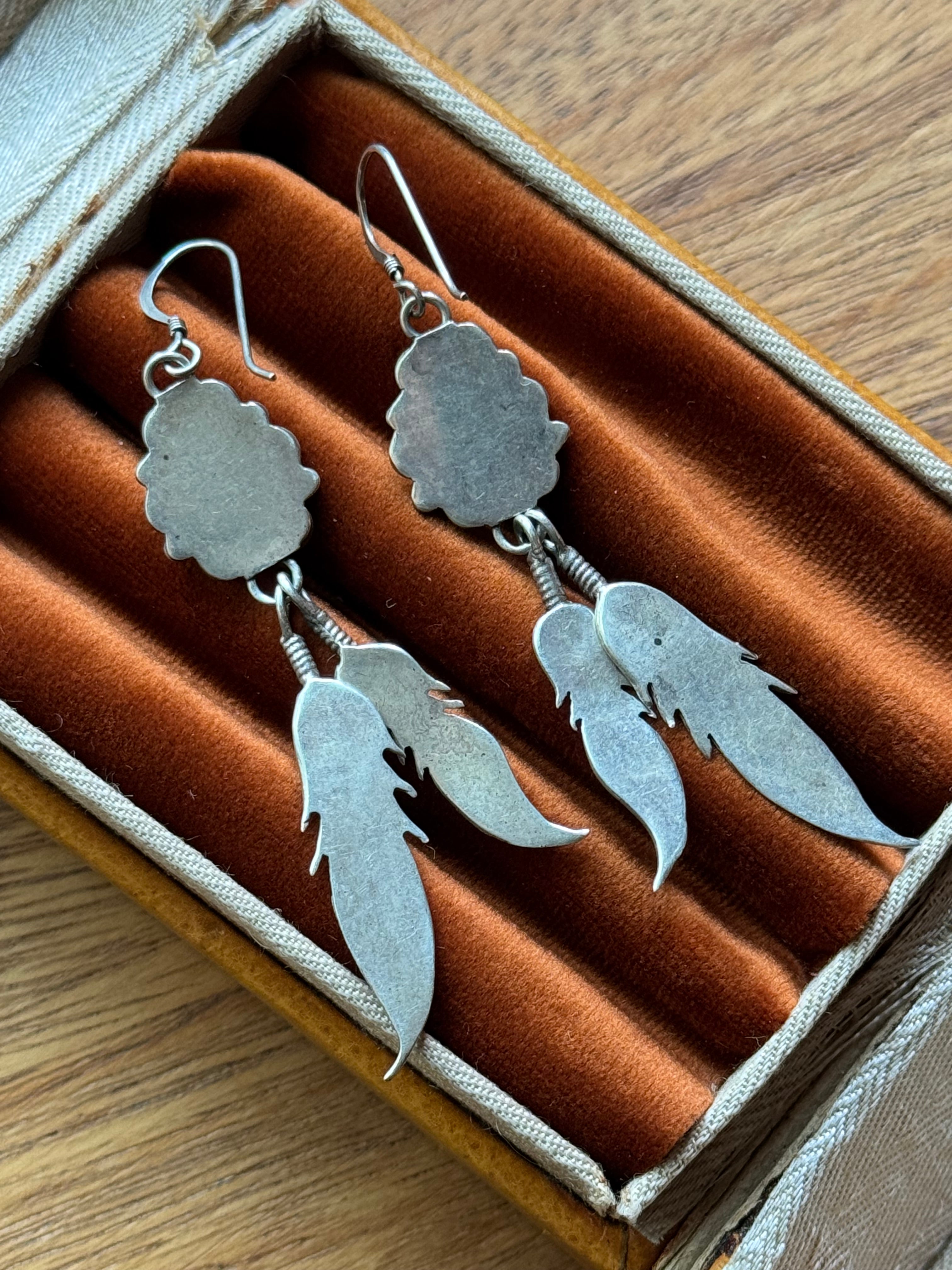 Vintage Sterling Silver Teardrop Onyx Feather Earrings