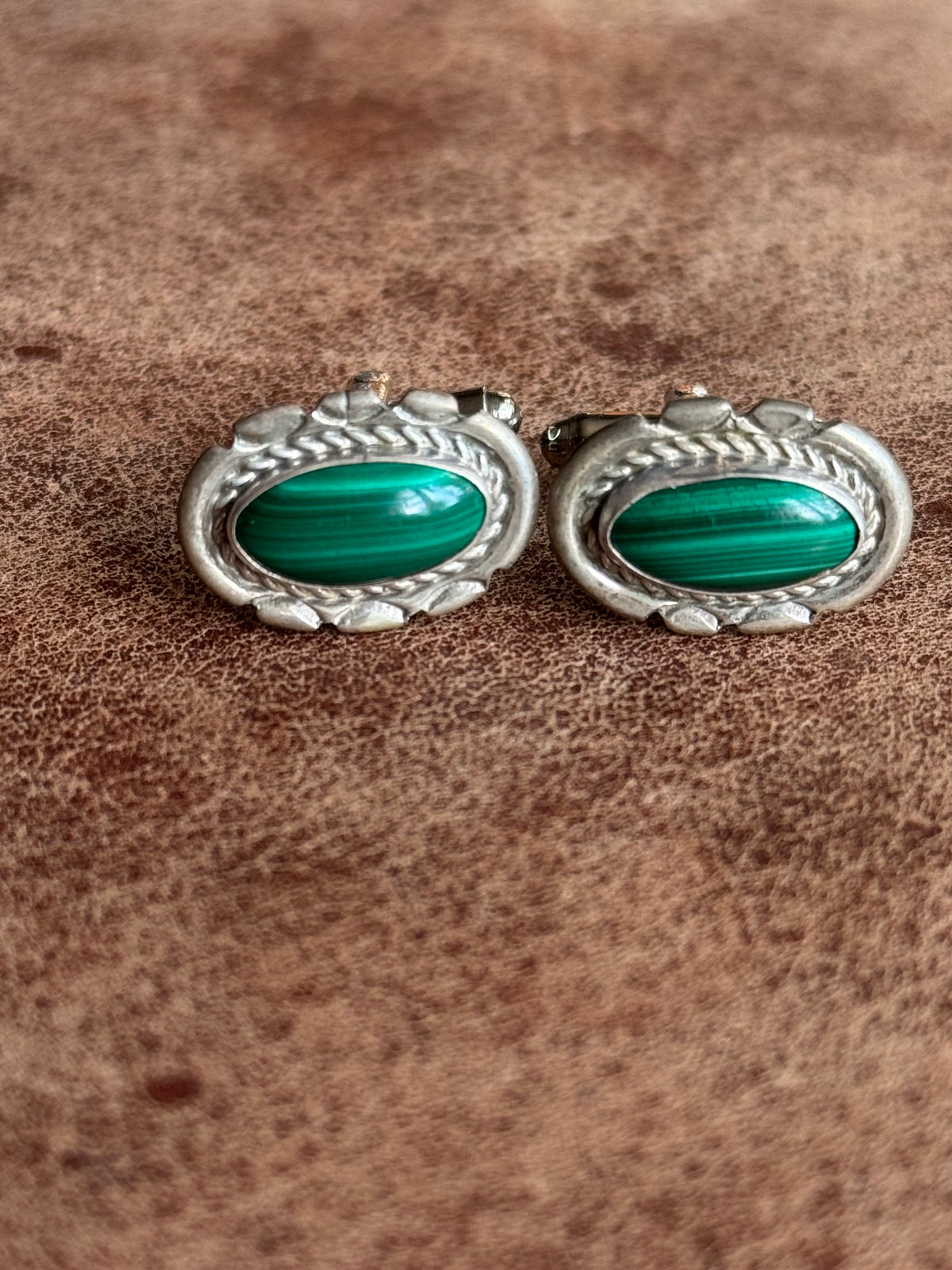 Vintage Sterling Silver Framed Malachite Cufflinks
