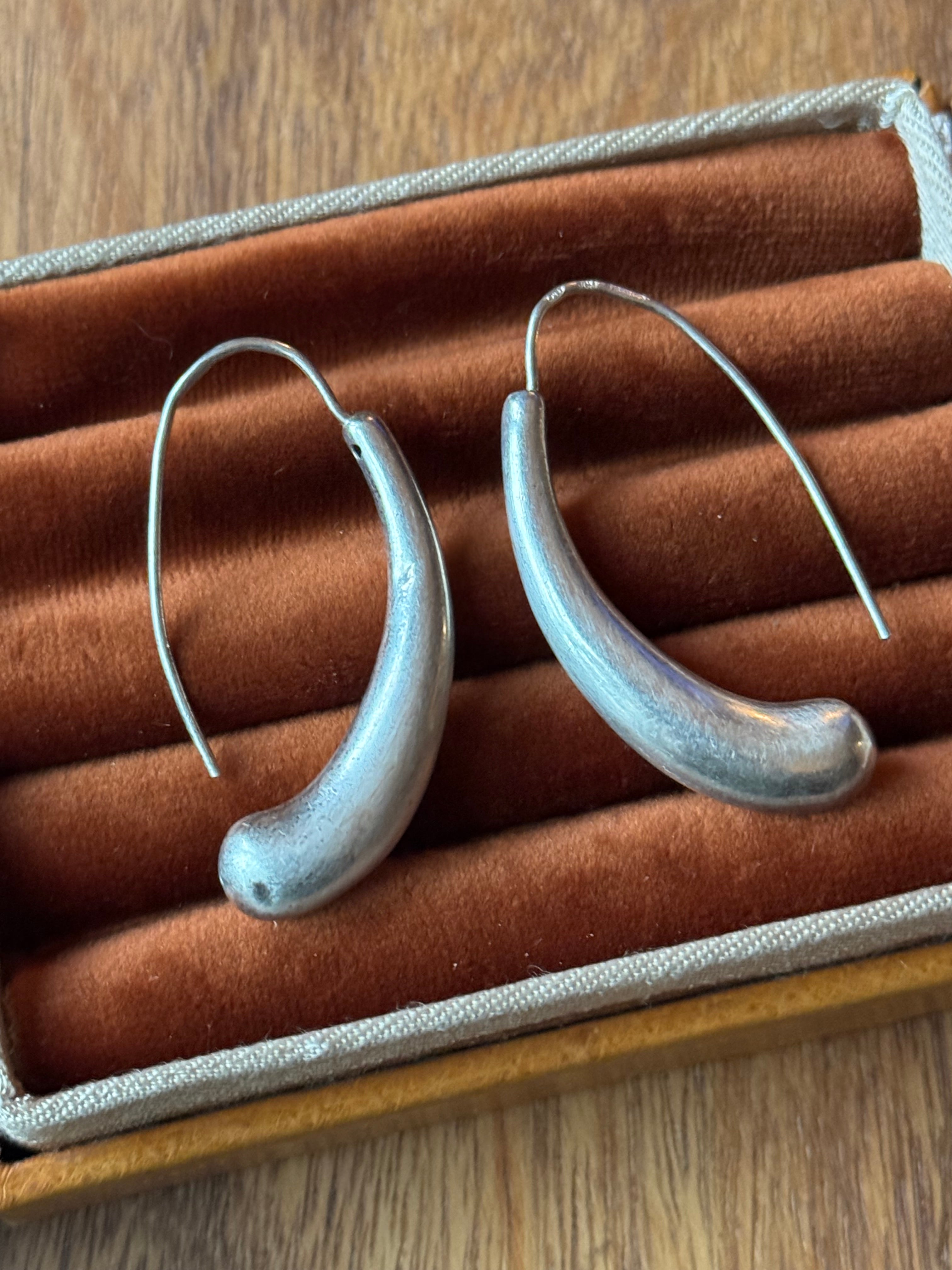 Vintage Sterling Silver Teardrop Hoops