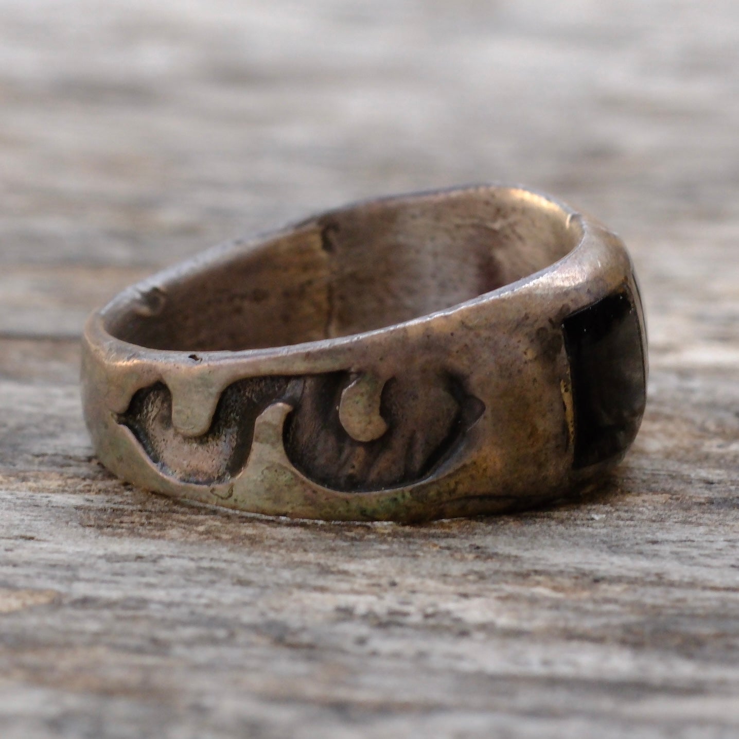Vintage Sterling Onyx Inlay Stamped Band Ring 8.5