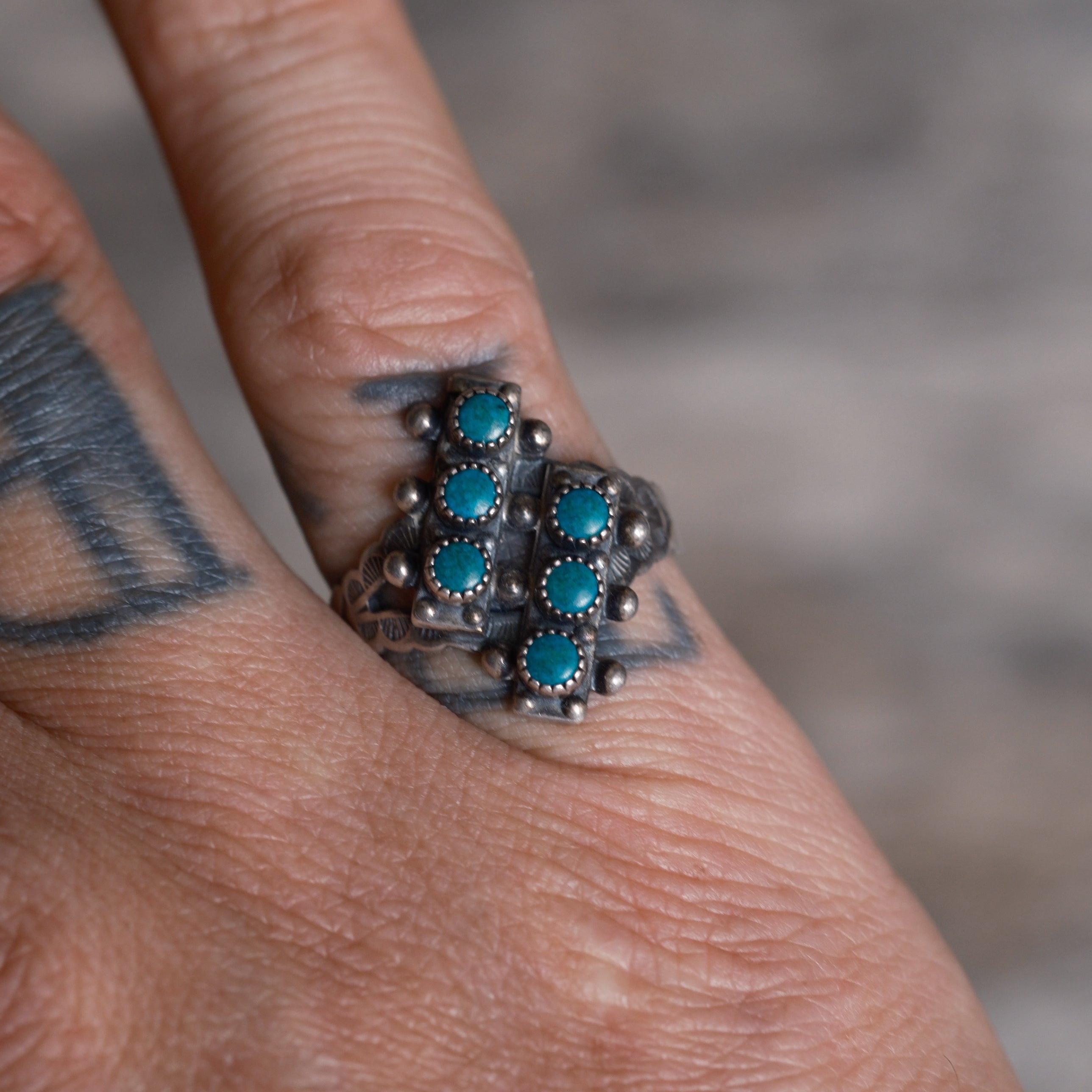 Vintage Sterling Snake Eye Turquoise Cluster Ring 6