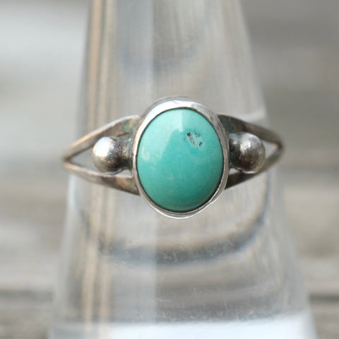 Vintage Sterling Turquoise Ring 8.75