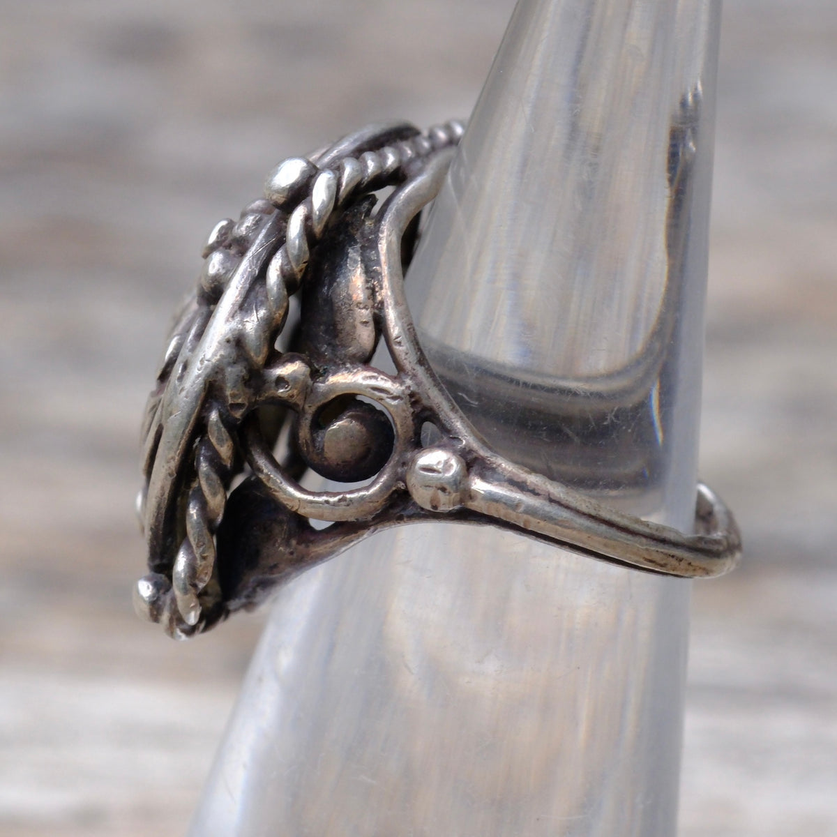 Vintage Sterling Silver Scroll Ring 2.5