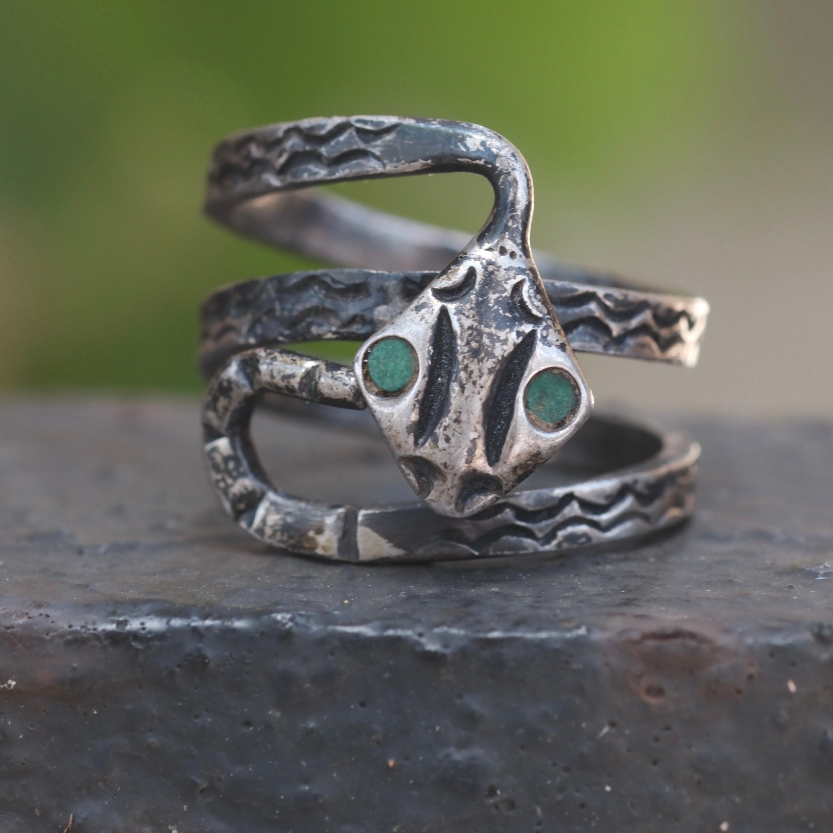 Vintage Sterling Malachite Snake Ring 5.75