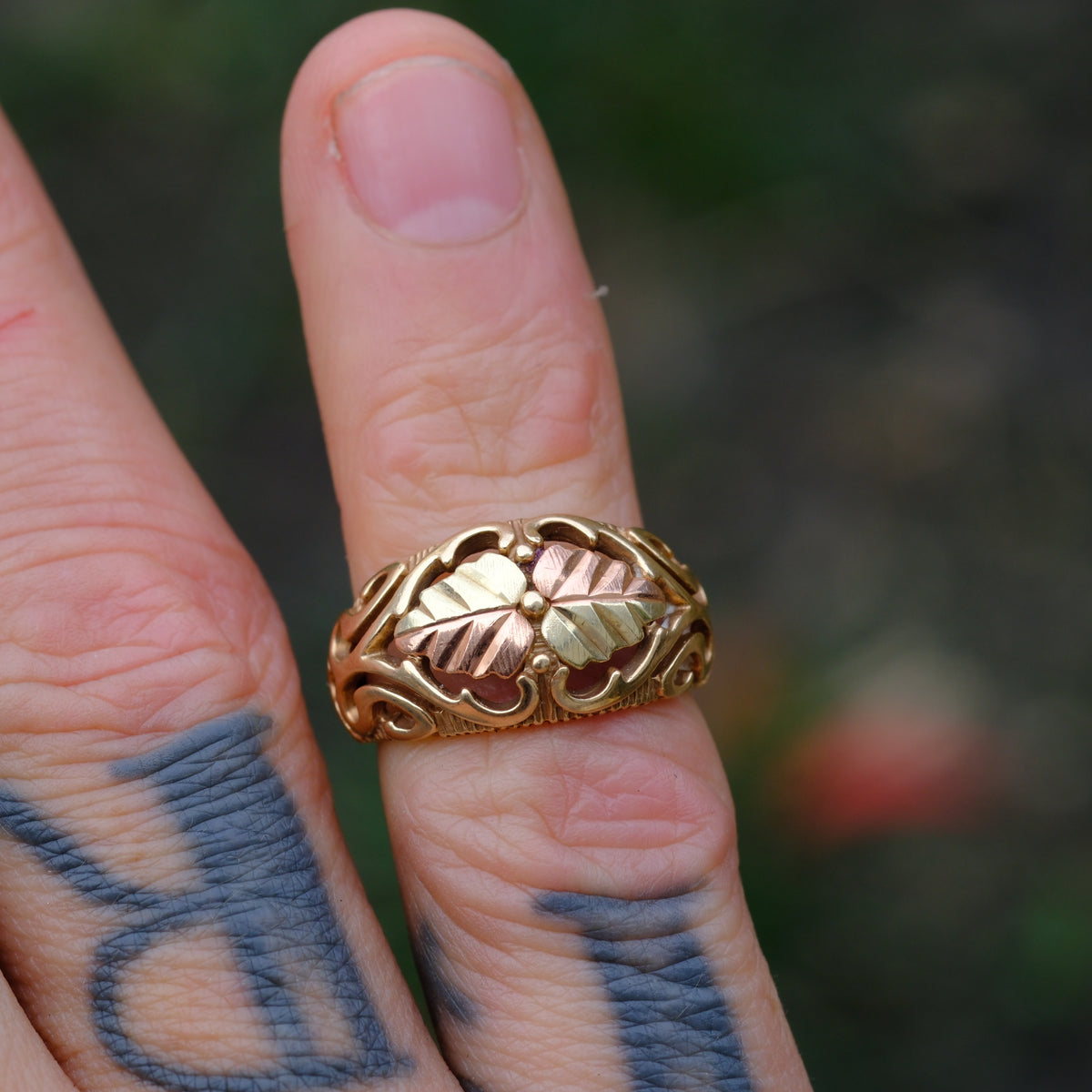 Vintage 10K Solid Gold Leaf Ring 4.75