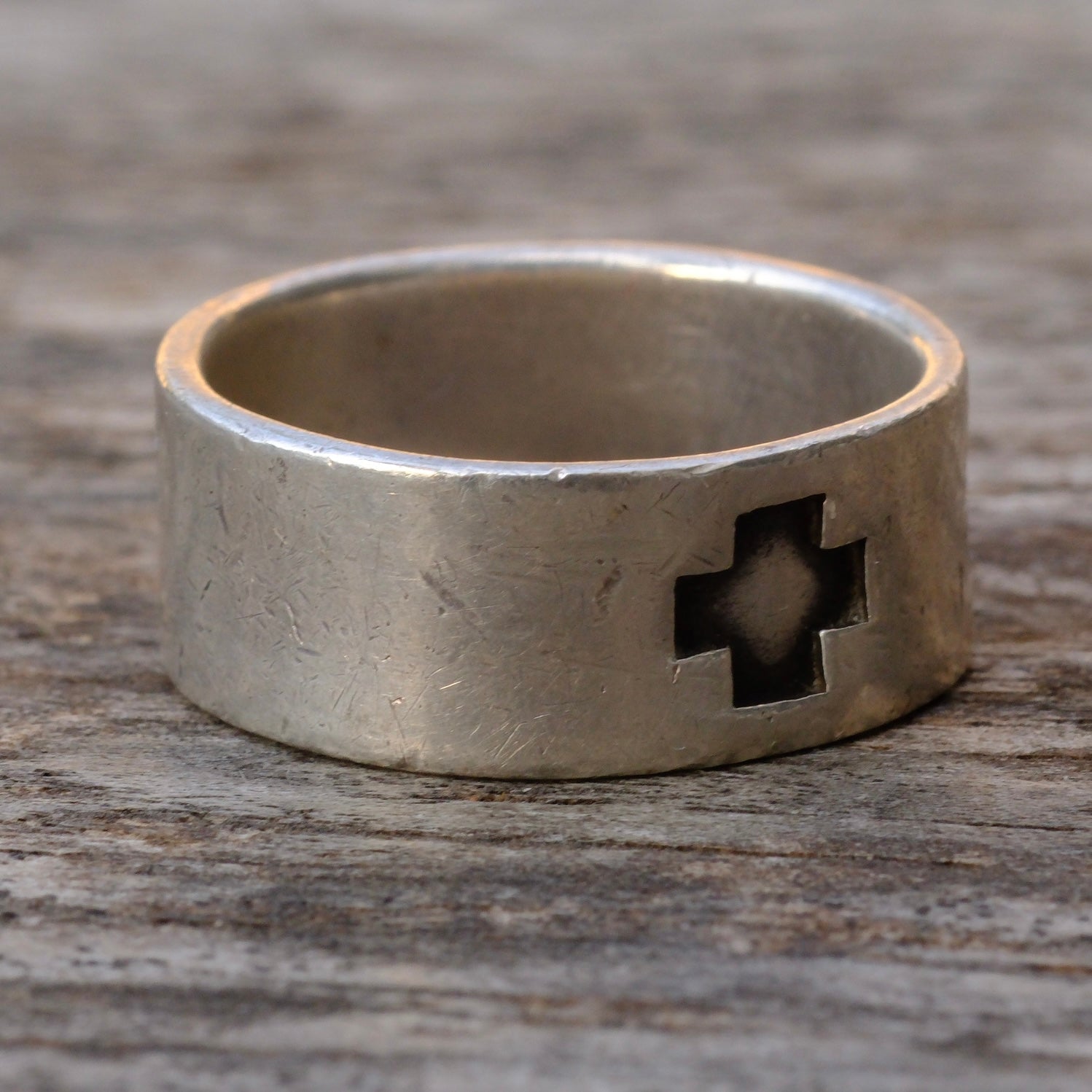 Vintage Sterling Silver Cross Band Ring 9.75