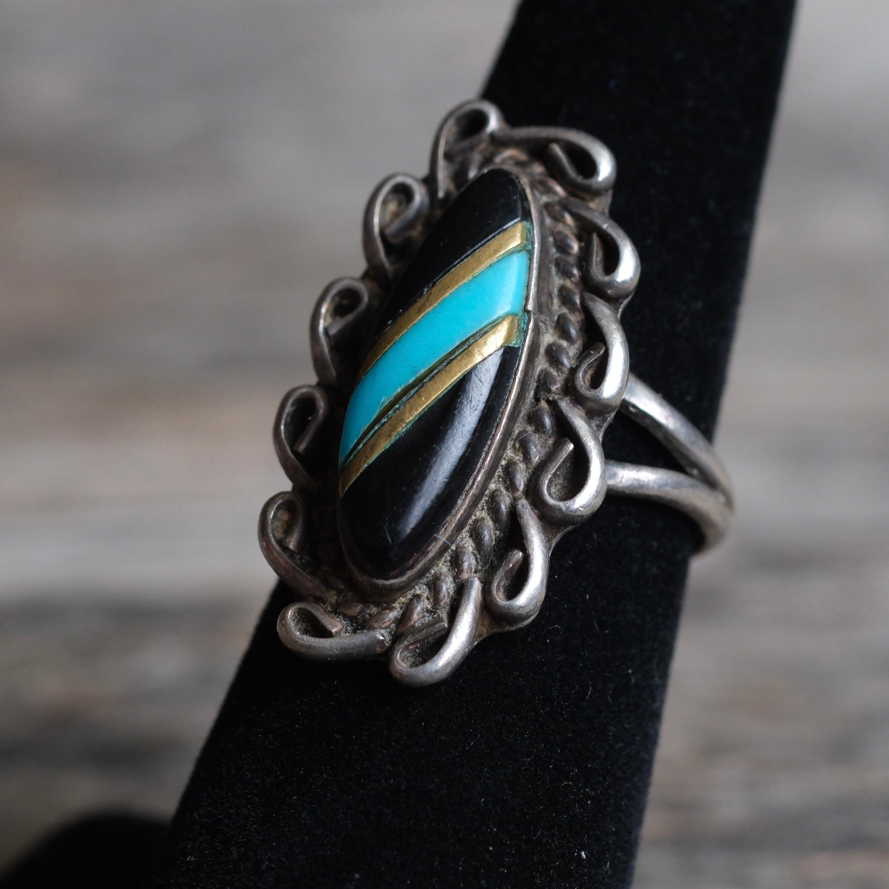 Vintage Sterling Turquoise and Onyx Florette Ring 6