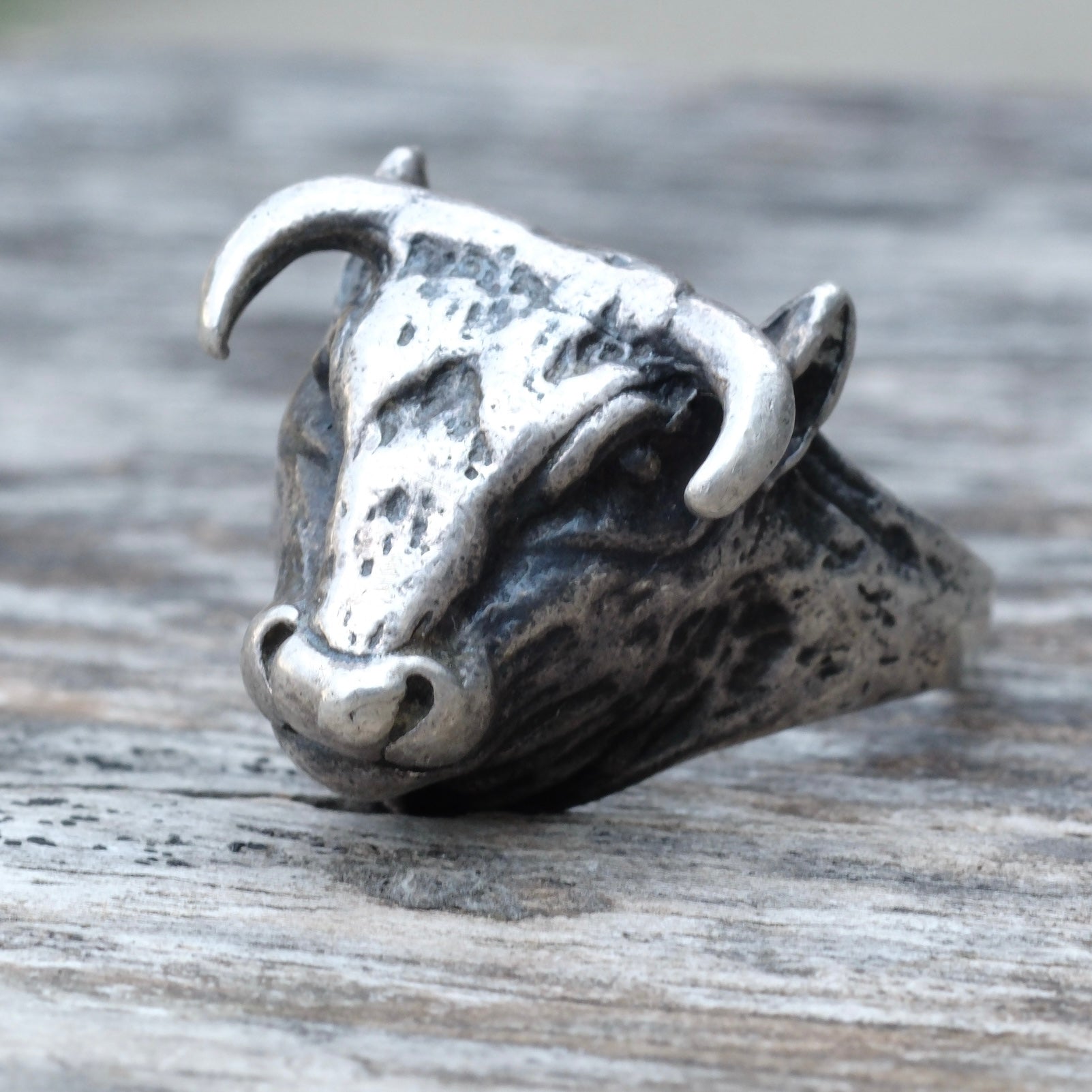 Vintage Sterling Silver Bull Ring 9.75