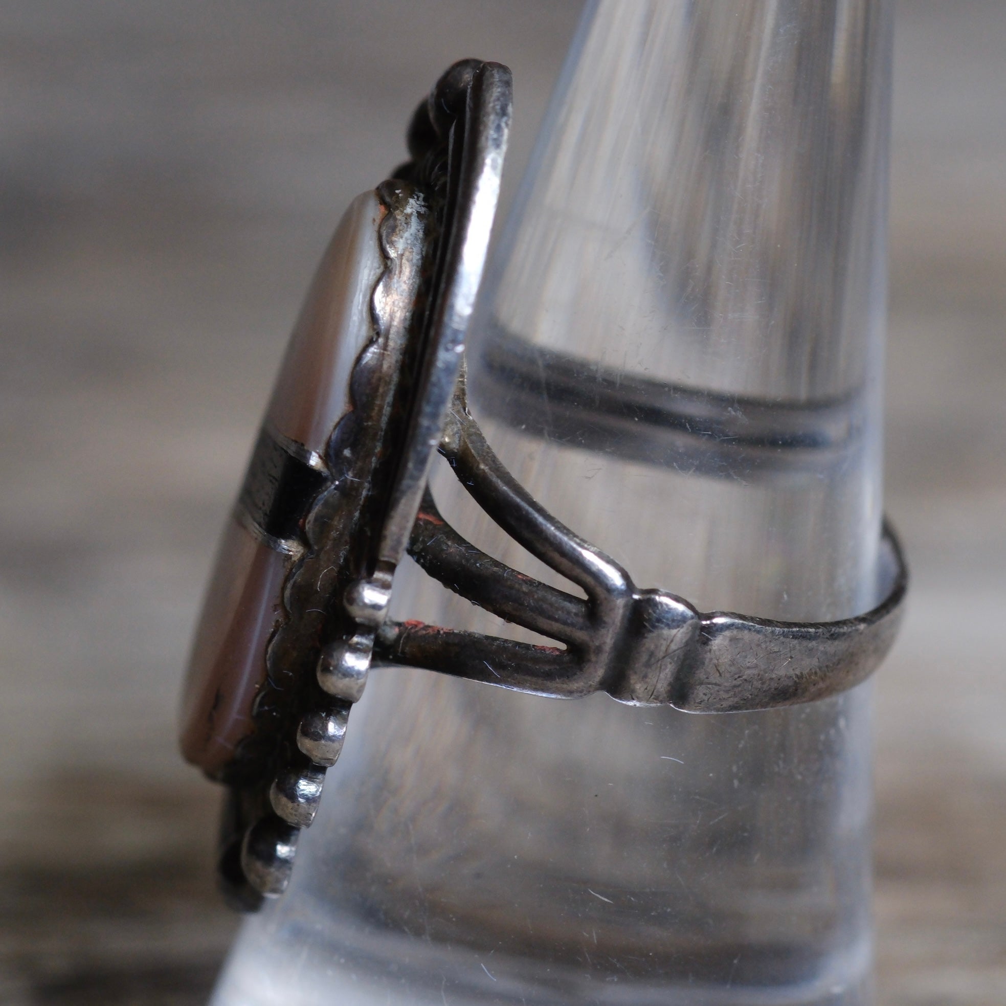 Vintage Sterling Mother of Pearl and Onyx Inlay Ring 8.25