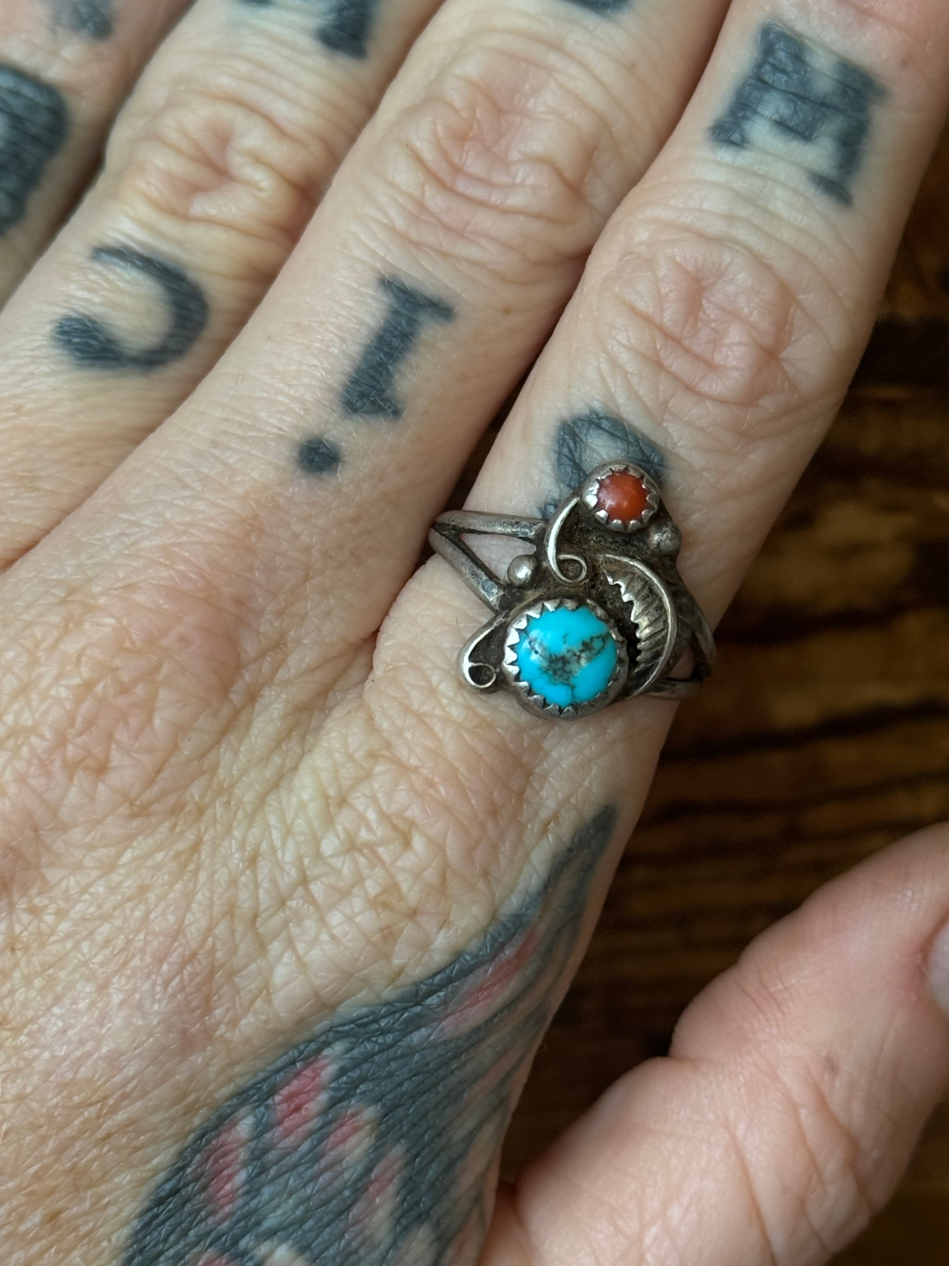 Vintage Sterling Silver Turquoise & Coral Feather Ring 7.5