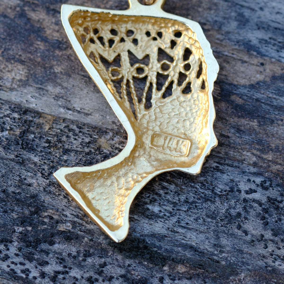 Vintage 14K Gold Nefertiti Pendant 1"
