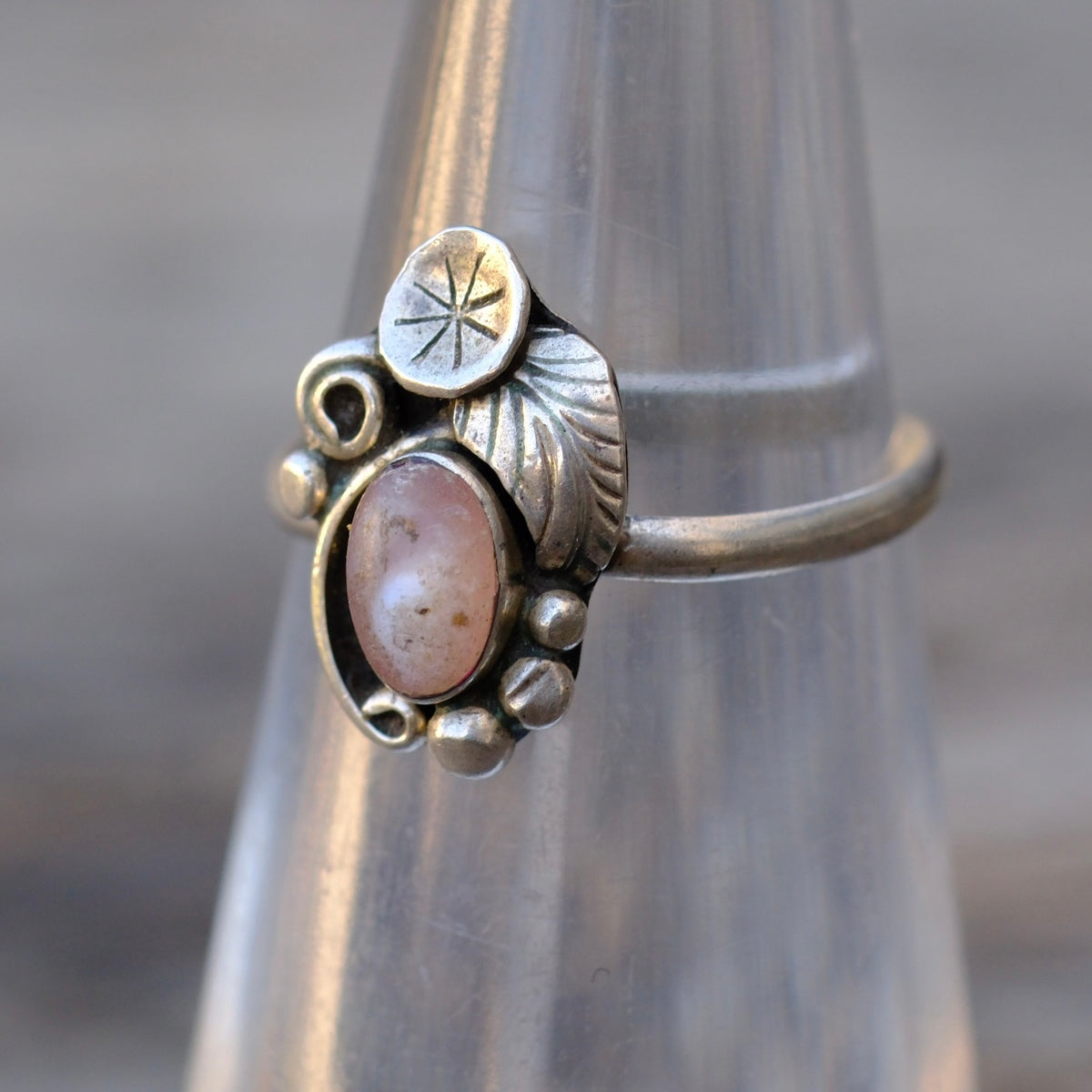 Vintage Sterling Mother Of Pearl Blossom Ring 3.5