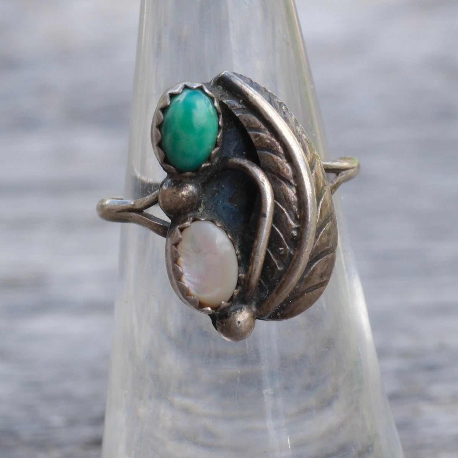 Vintage Sterling Turquoise and Mother Of Pearl Feather Ring 5.75