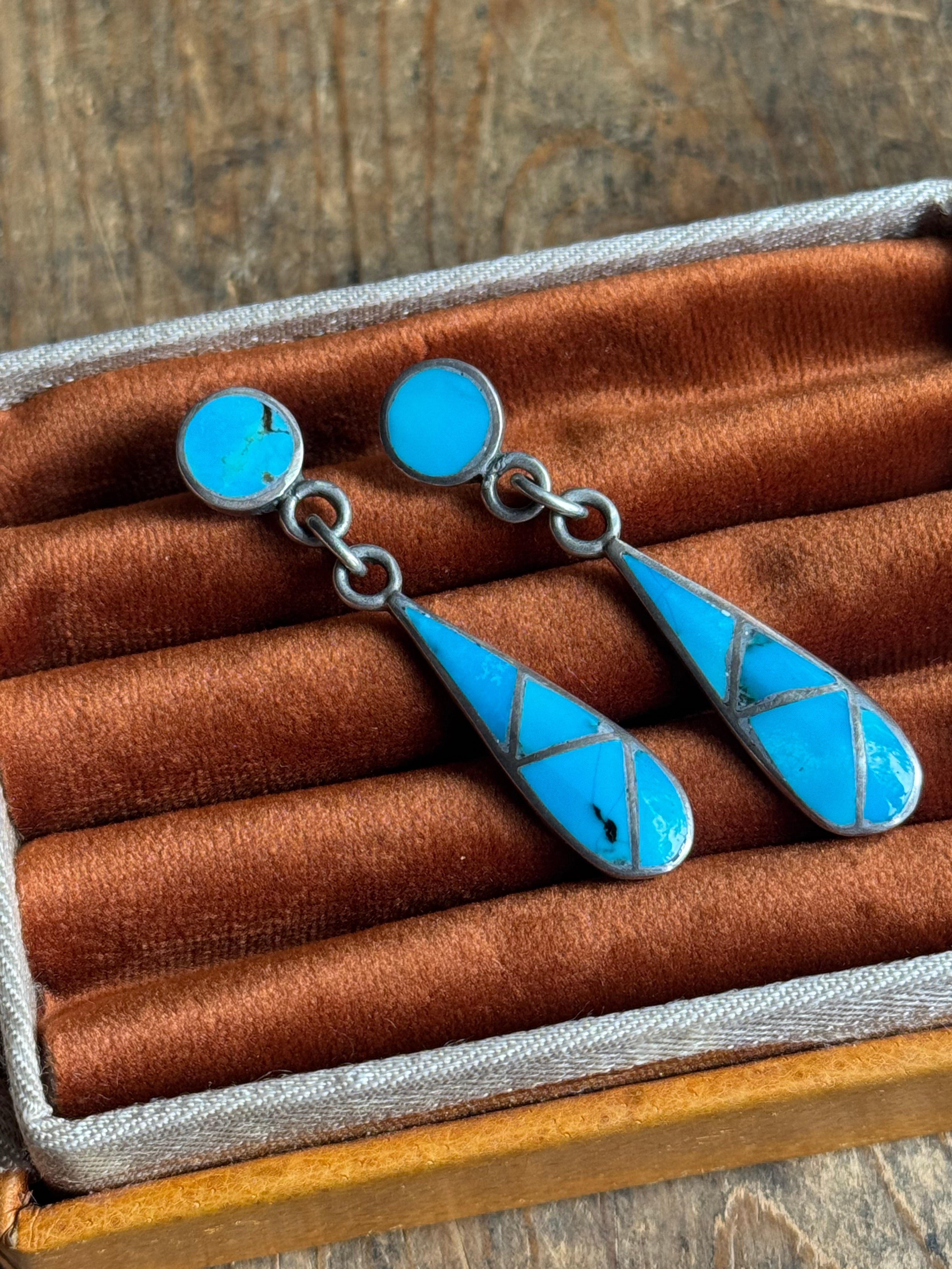 Vintage Sterling Silver Turquoise Teardrop Inlay earrings
