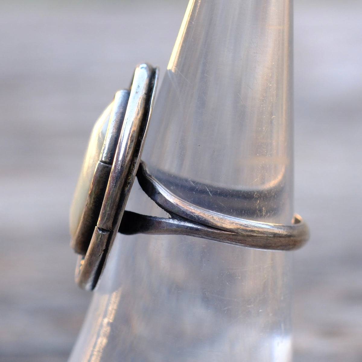 Vintage Sterling Mother Of Pearl Roper Ring 6.5