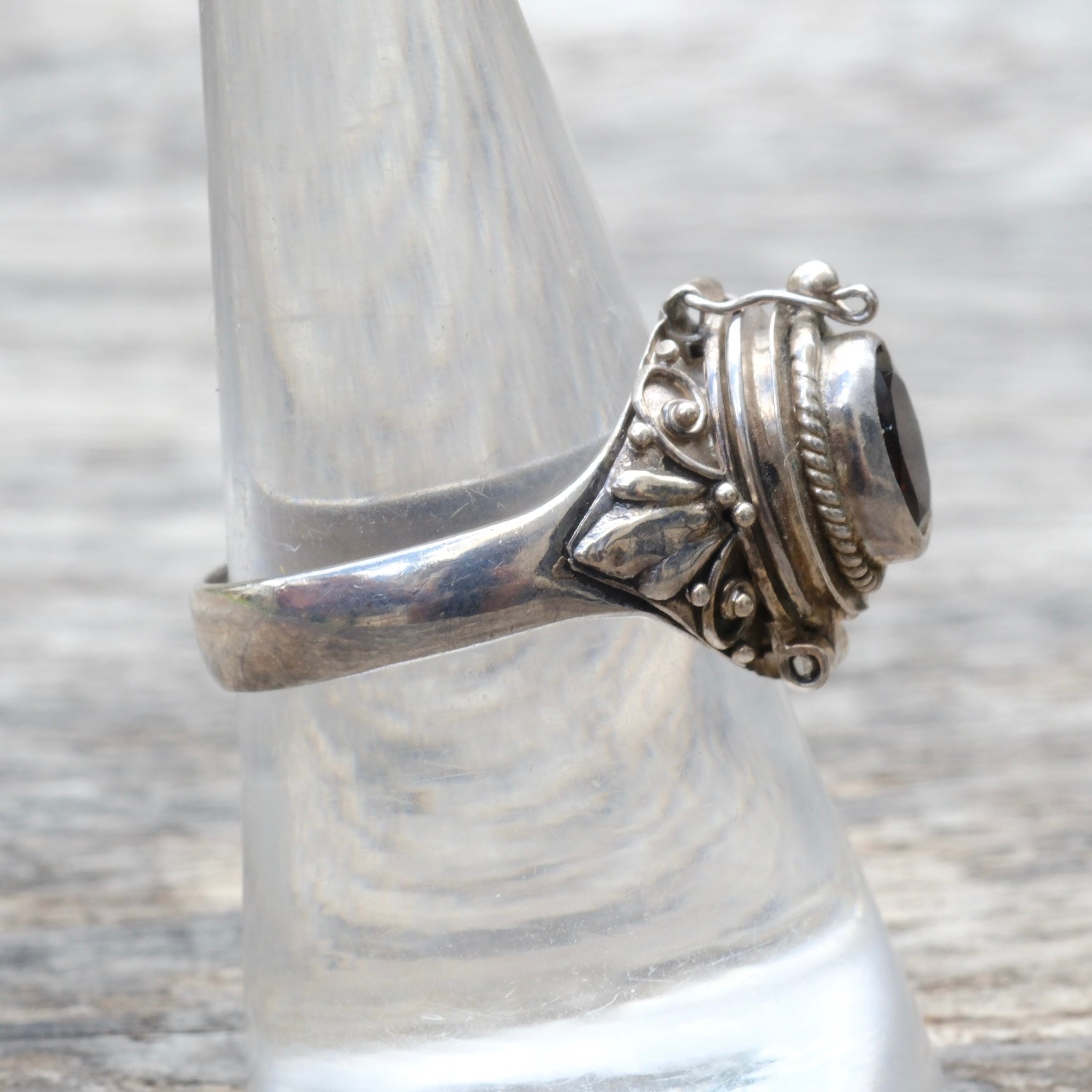 Vintage Sterling Red Glass Poison Ring 9